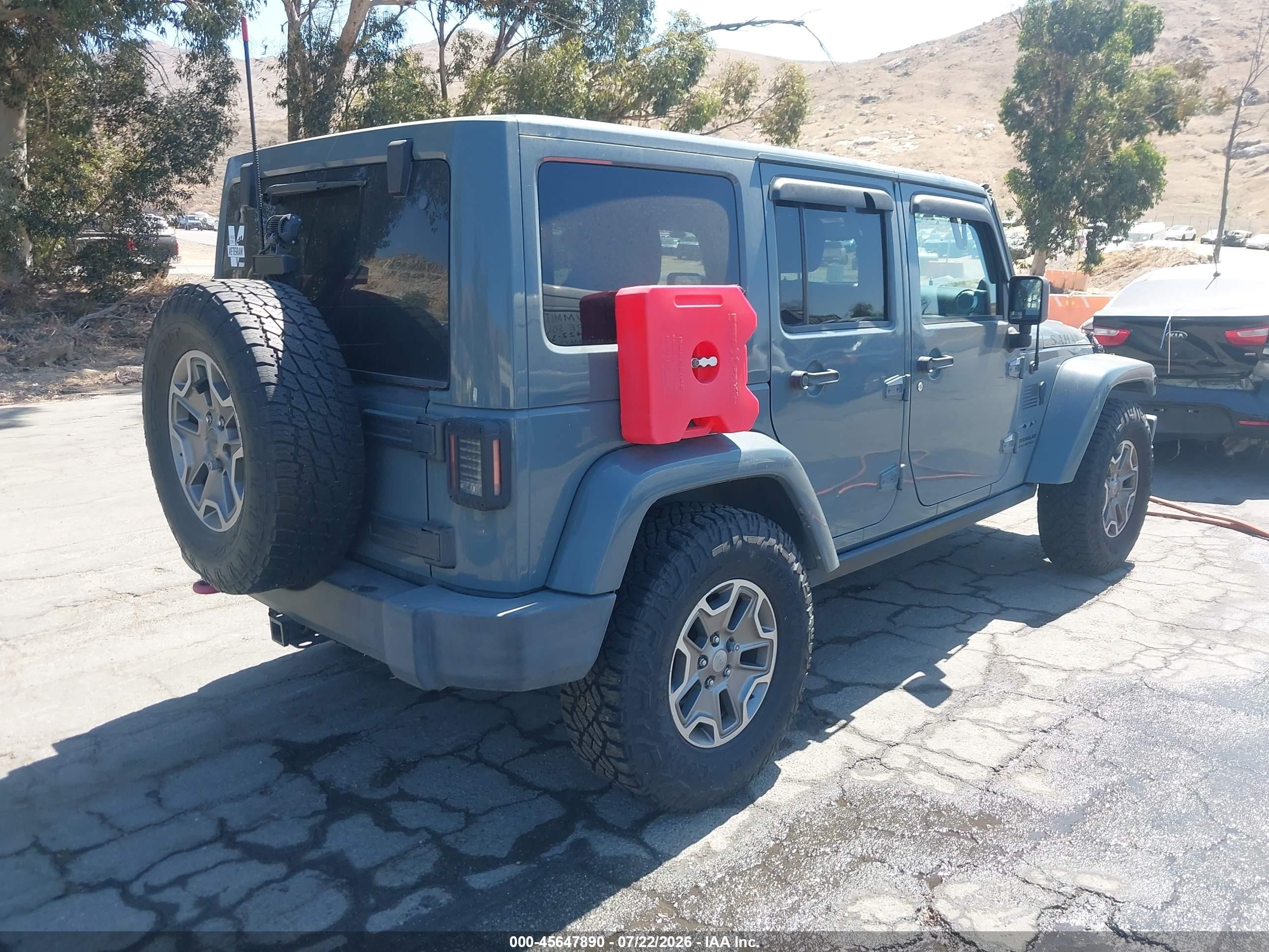 2014 Jeep Wrangler Unlimited Sahara Gray vin: 1C4BJWEGXEL284029