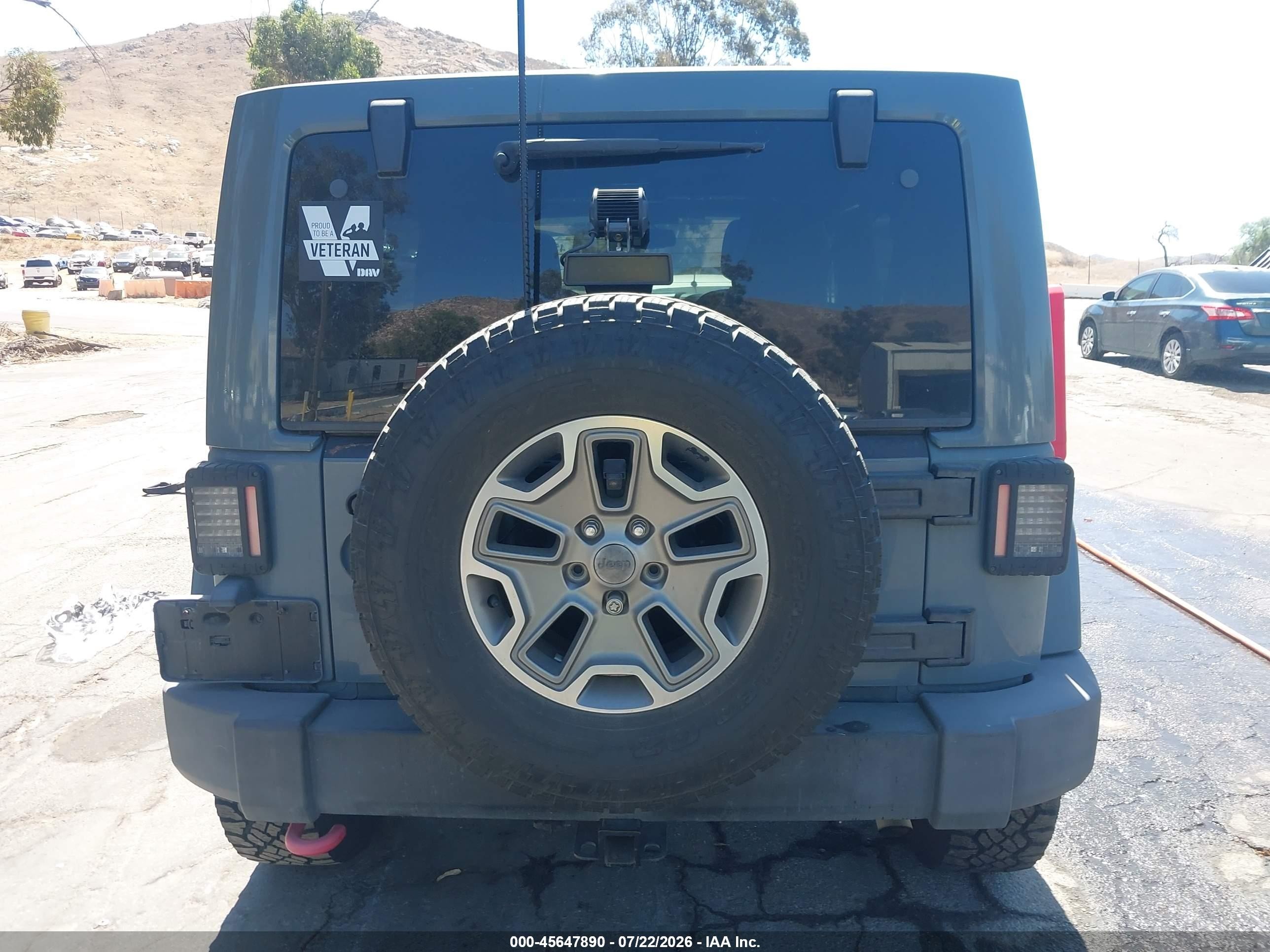 2014 Jeep Wrangler Unlimited Sahara Gray vin: 1C4BJWEGXEL284029