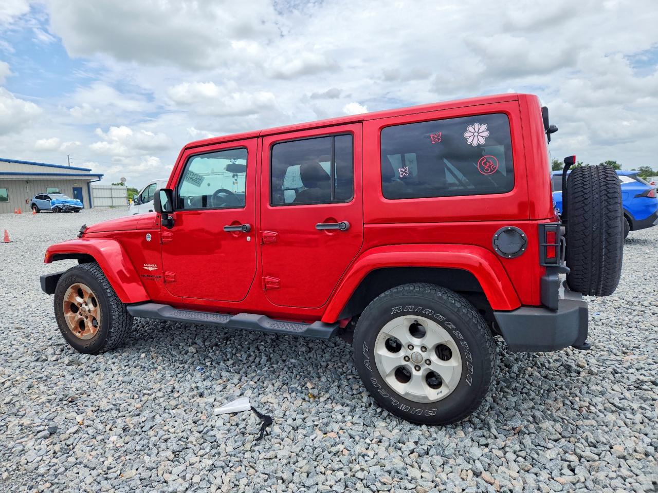 2015 Jeep Wrangler Unlimited Sahara Red vin: 1C4BJWEGXFL527971