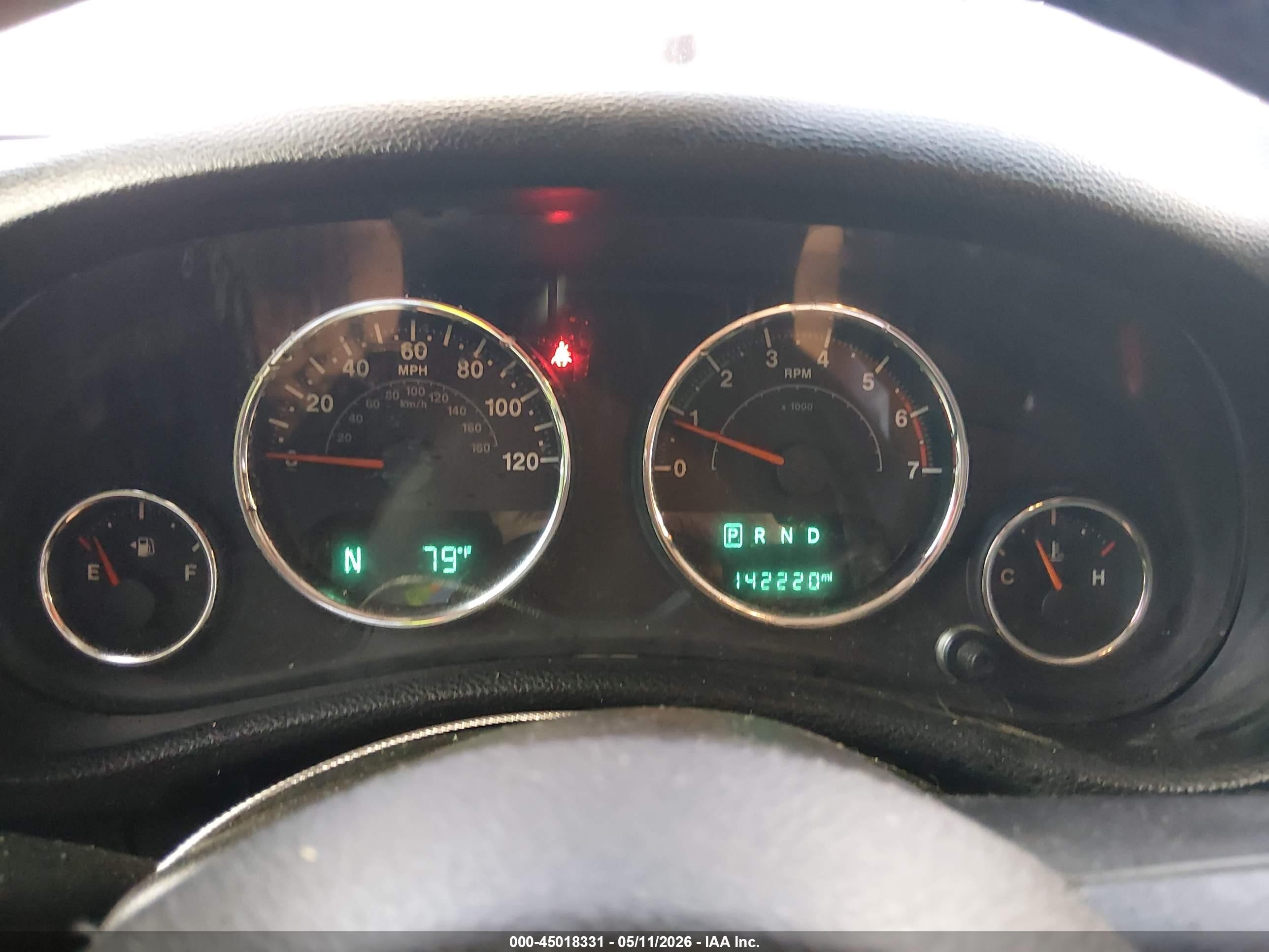 2015 Jeep Wrangler Unlimited Sahara Silver vin: 1C4BJWEGXFL555267