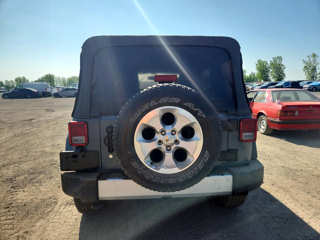 2015 Jeep Wrangler Gray vin: 1C4BJWEGXFL667163