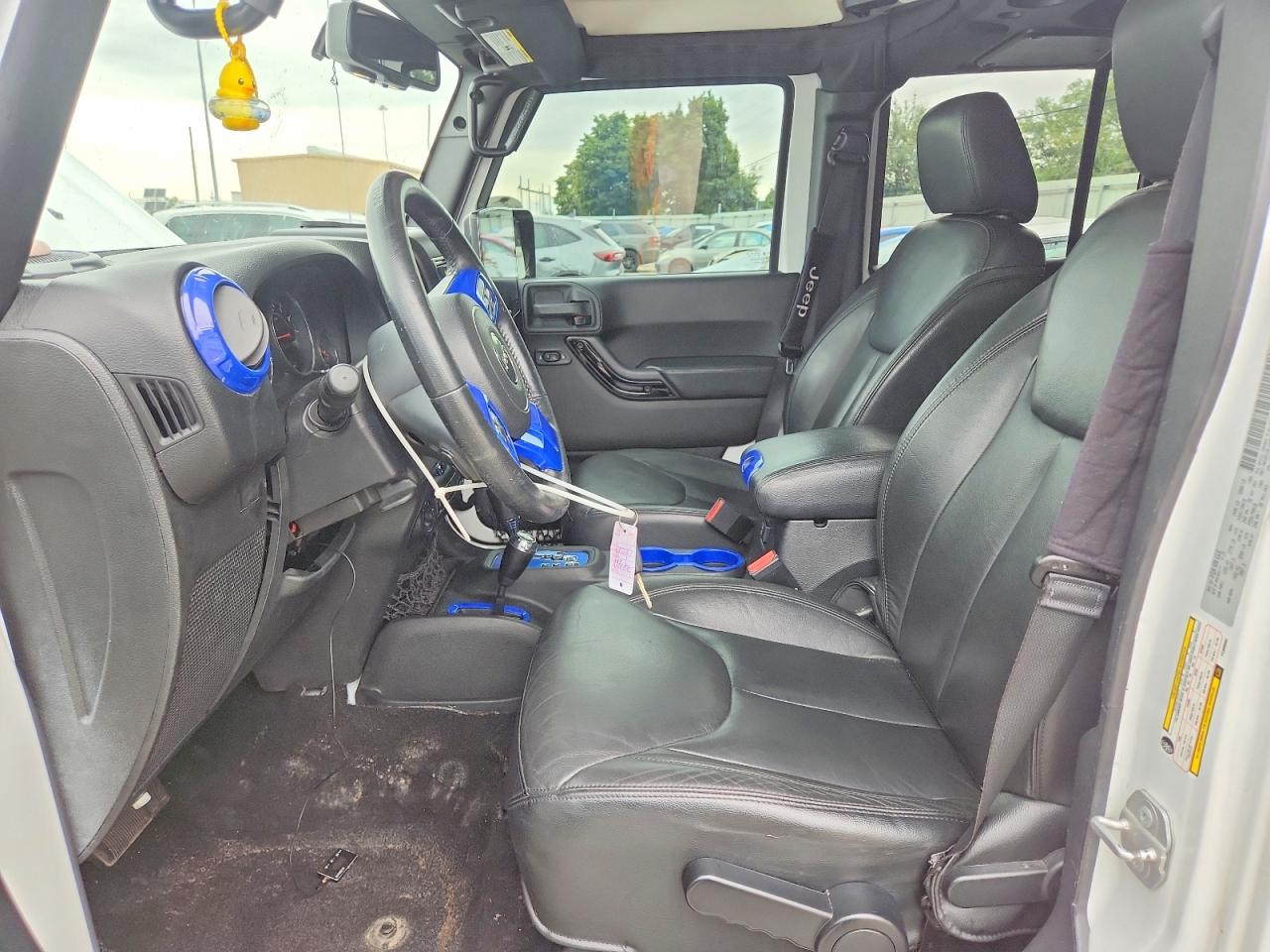 2015 Jeep Wrangler Unlimited Sahara White vin: 1C4BJWEGXFL689082