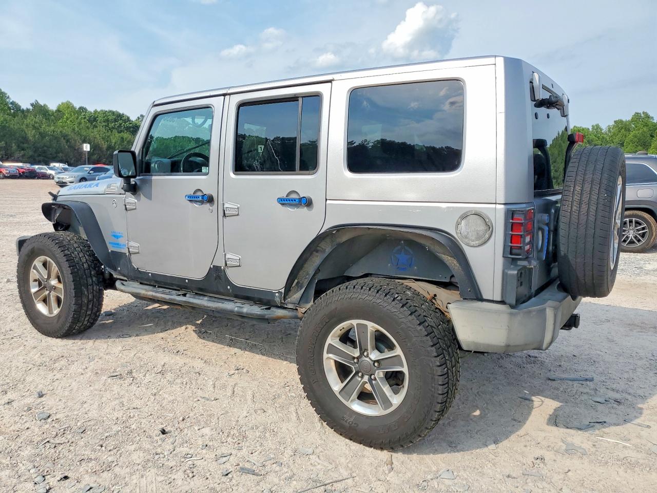 2015 Jeep Wrangler Unlimited Sahara Silver vin: 1C4BJWEGXFL744579