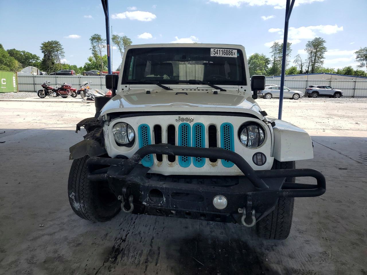 2015 Jeep Wrangler Unlimited Sahara White vin: 1C4BJWEGXFL751001