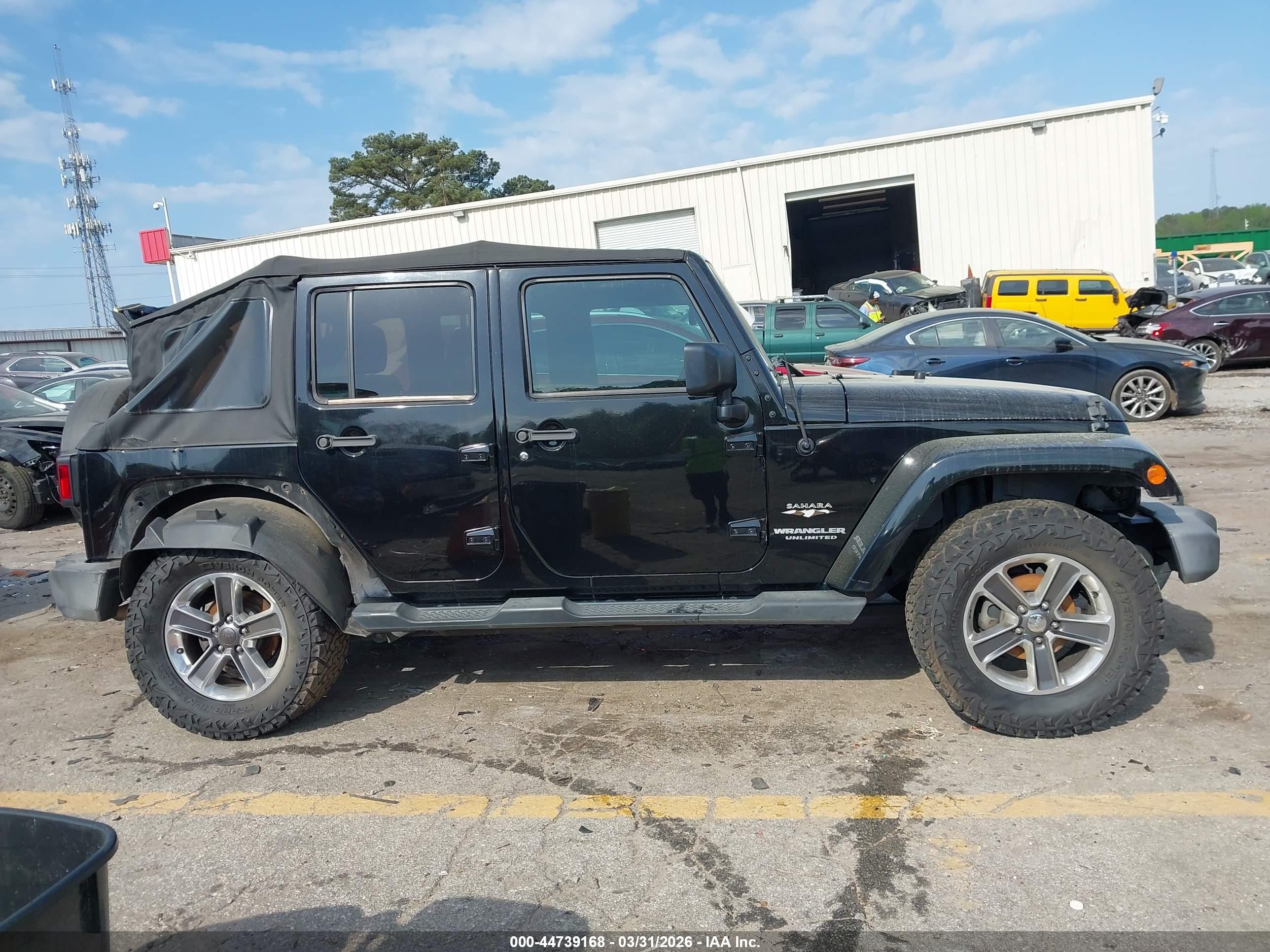 2016 Jeep Wrangler Unlimited Sahara Black vin: 1C4BJWEGXGL258551