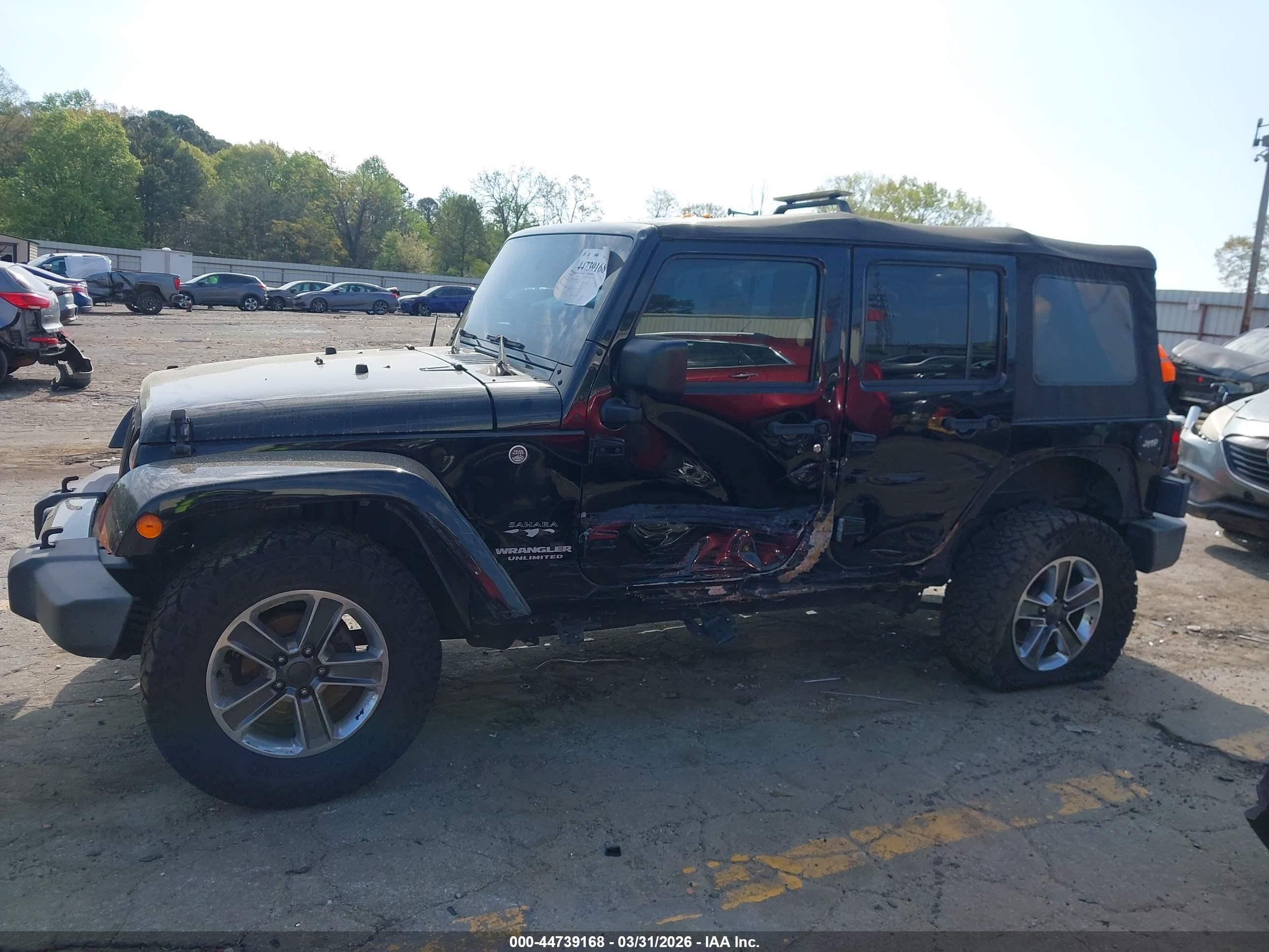 2016 Jeep Wrangler Unlimited Sahara Black vin: 1C4BJWEGXGL258551
