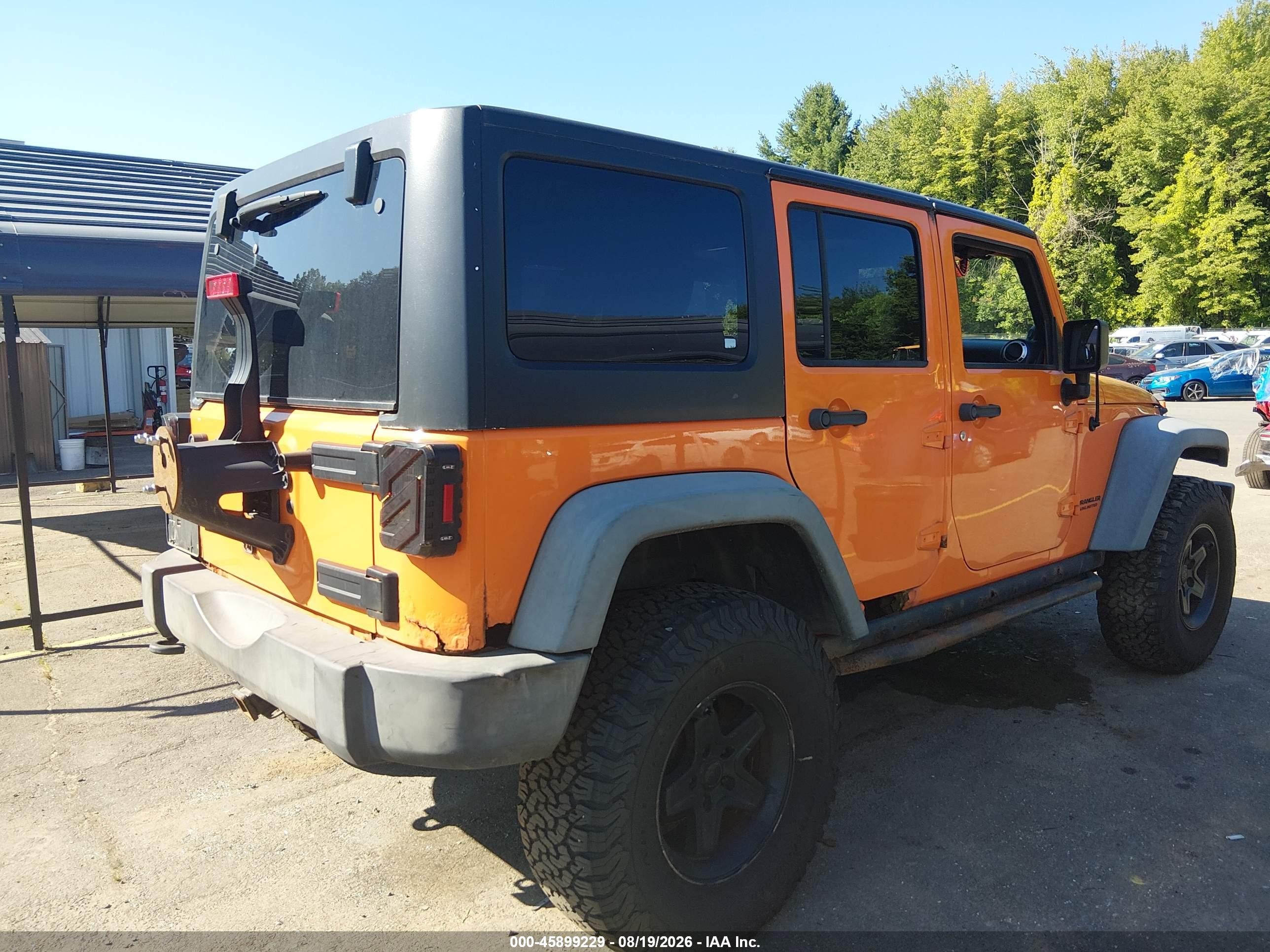 2012 Jeep Wrangler Unlimited Rubicon Orange vin: 1C4BJWFG0CL131977