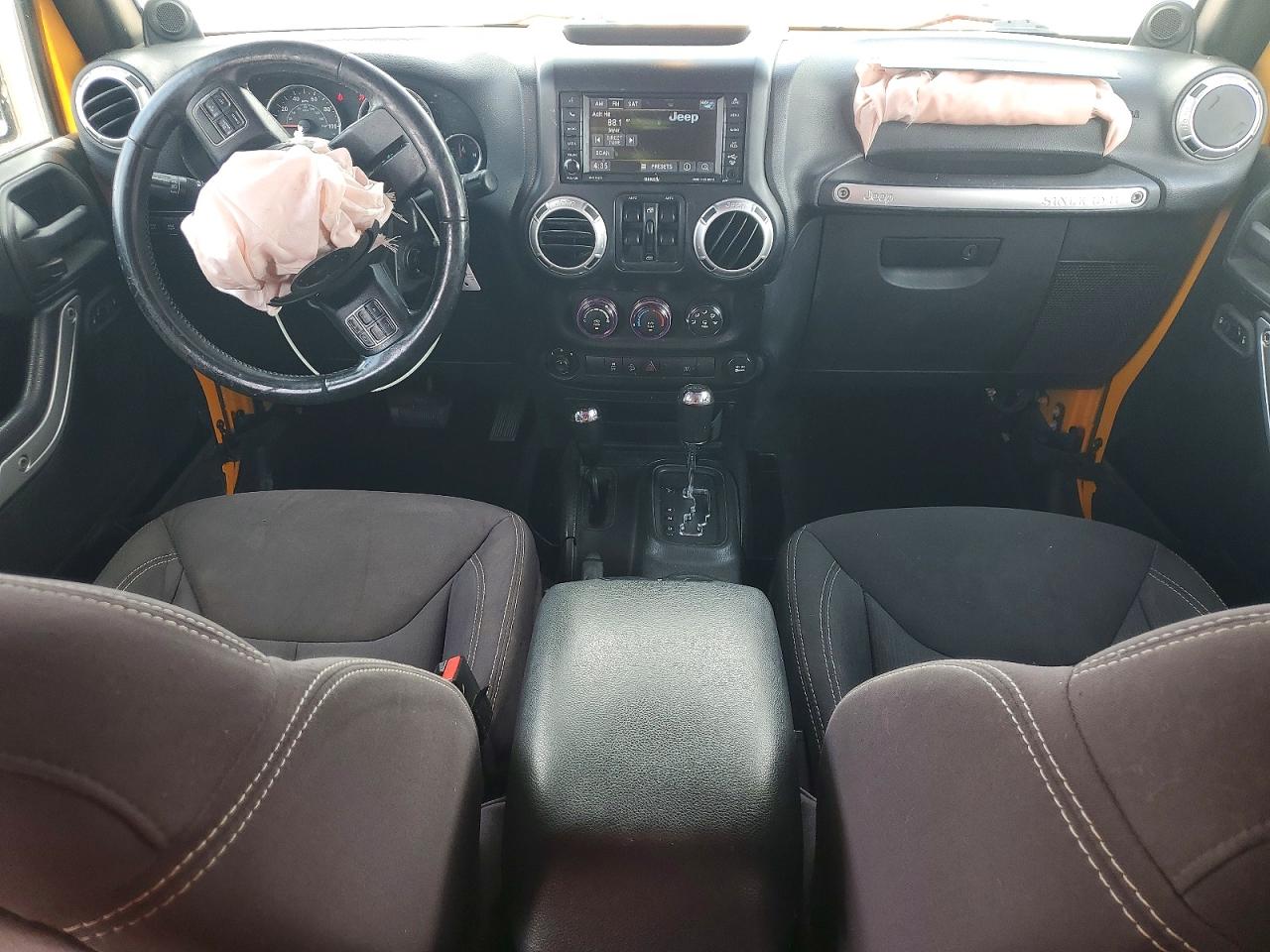 2013 Jeep Wrangler Unlimited Rubicon Оранжевый vin: 1C4BJWFG0DL513153