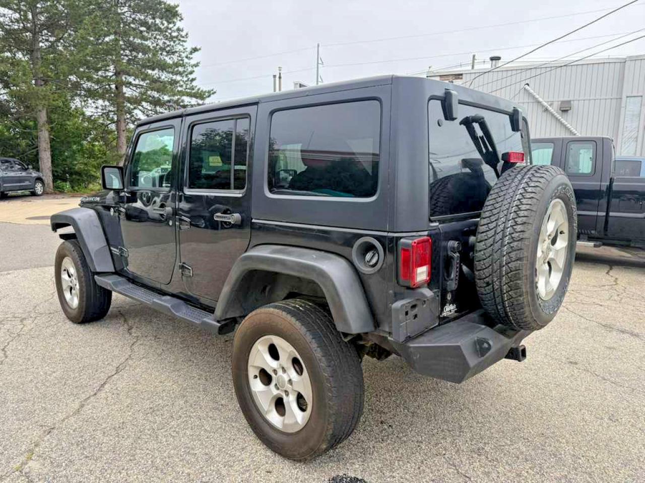 2013 Jeep Wrangler Unlimited Rubicon Black vin: 1C4BJWFG0DL516764