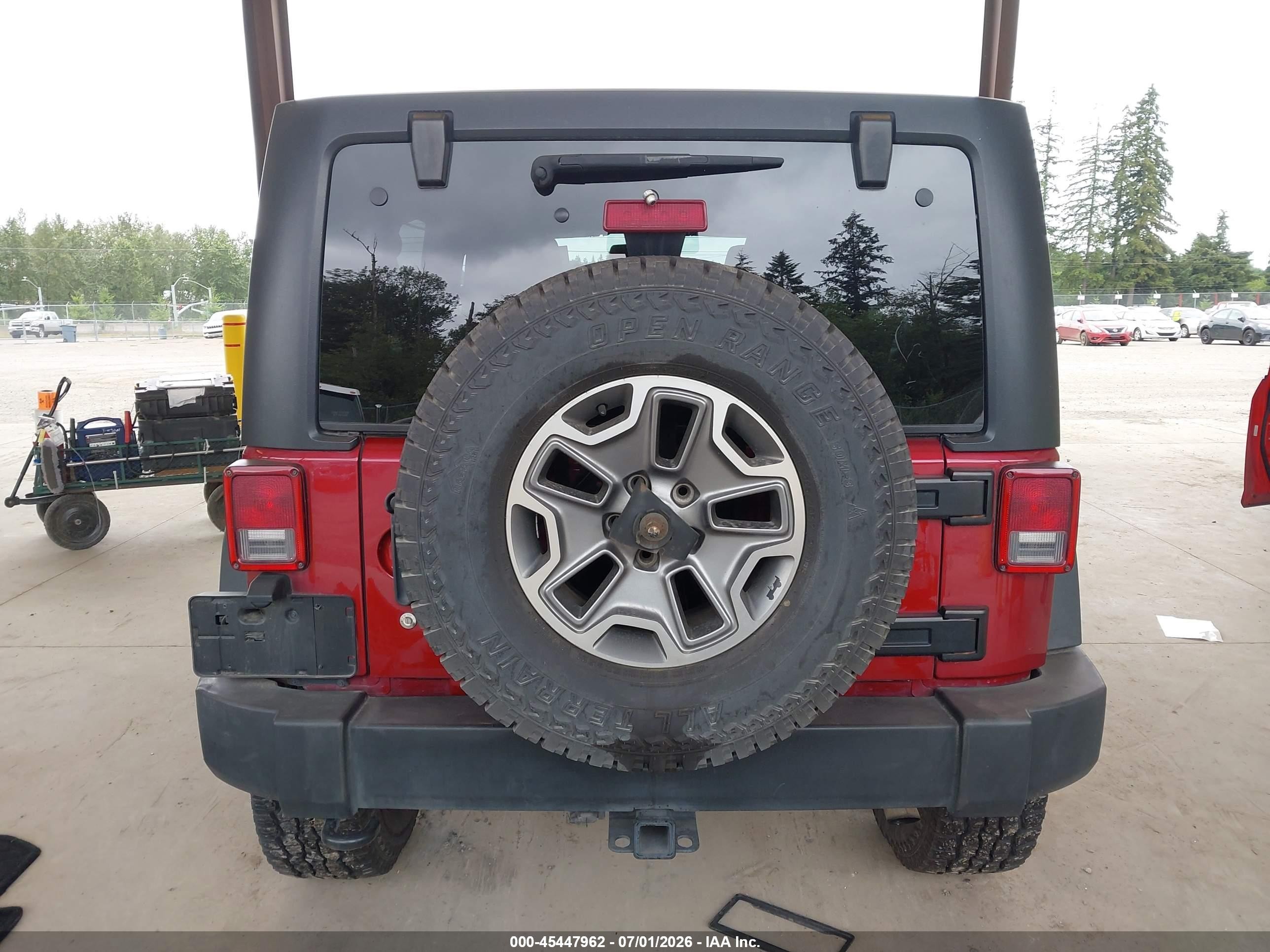 2013 Jeep Wrangler Unlimited Rubicon Red vin: 1C4BJWFG0DL607758