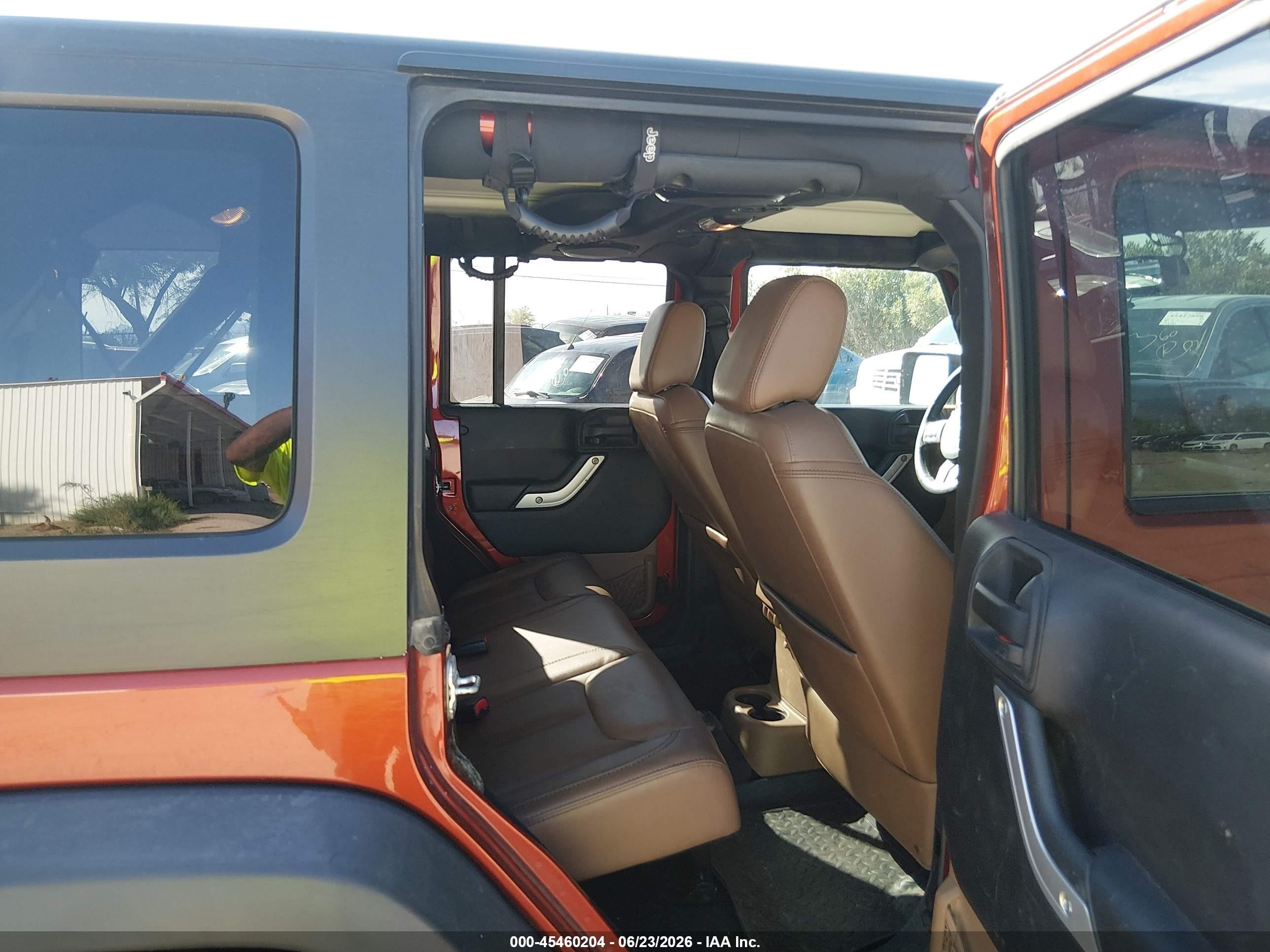 2014 Jeep Wrangler Unlimited Rubicon Orange vin: 1C4BJWFG0EL170331