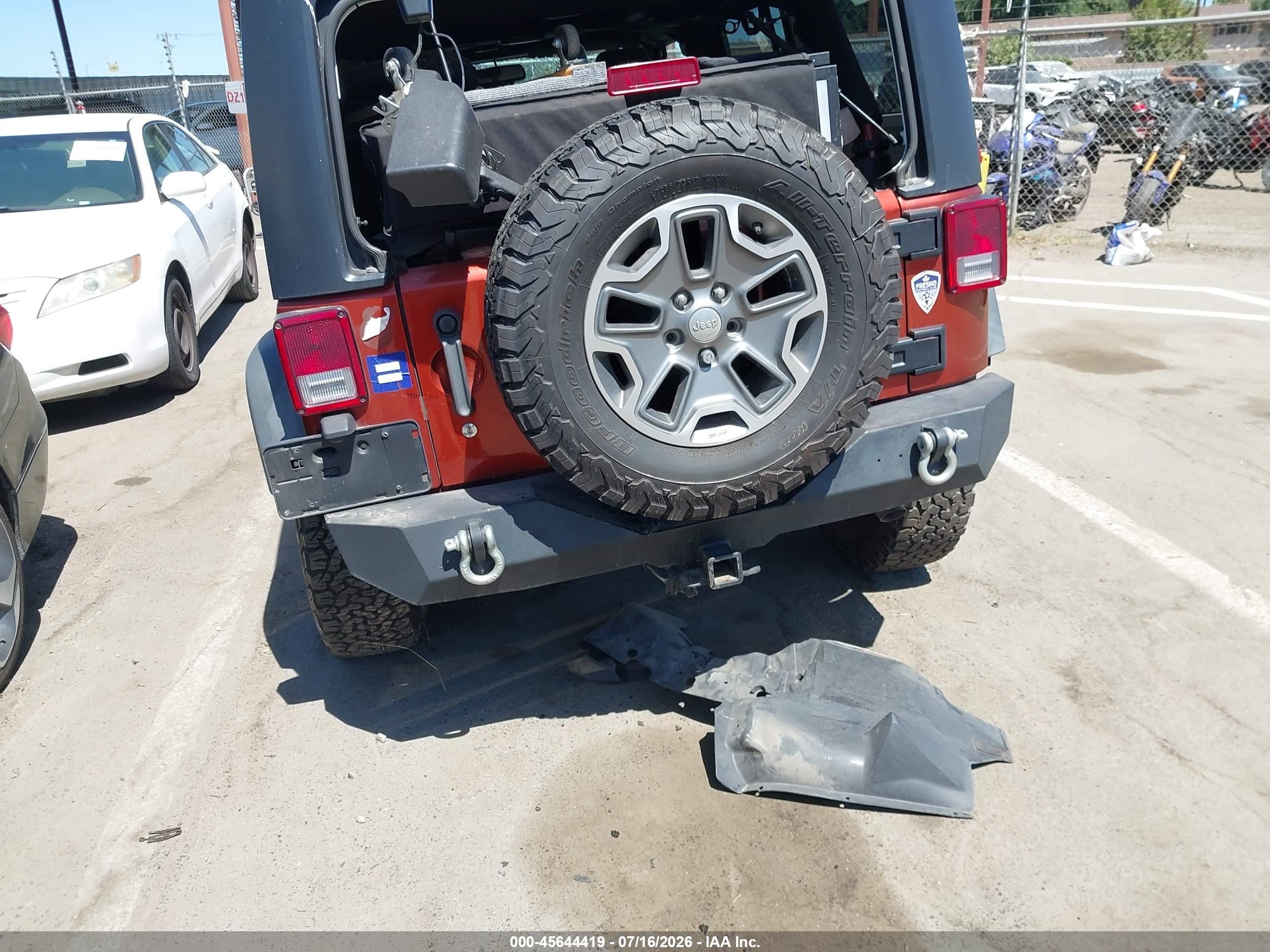 2014 Jeep Wrangler Unlimited Rubicon Orange vin: 1C4BJWFG0EL303363