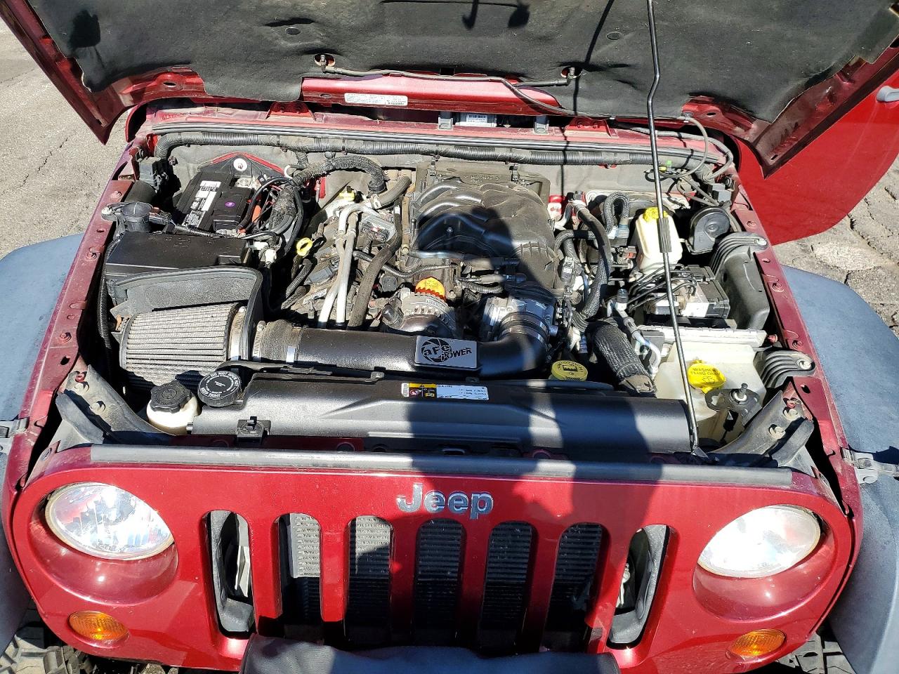 2013 Jeep Wrangler Unlimited Rubicon Burgundy vin: 1C4BJWFG1DL601046