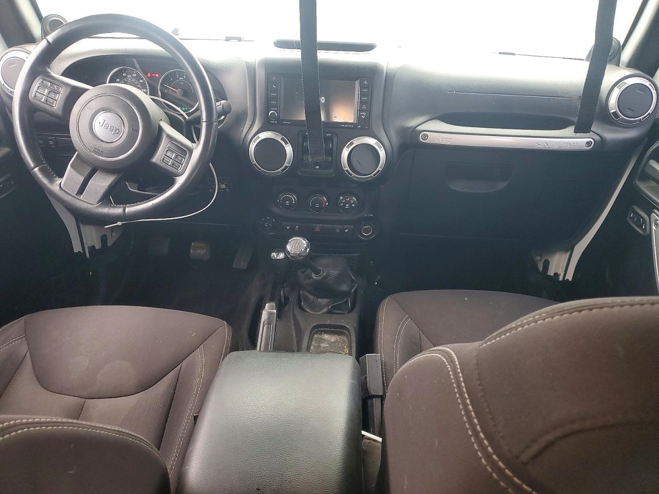 2014 Jeep Wrangler Unlimited Rubicon White vin: 1C4BJWFG1EL173500
