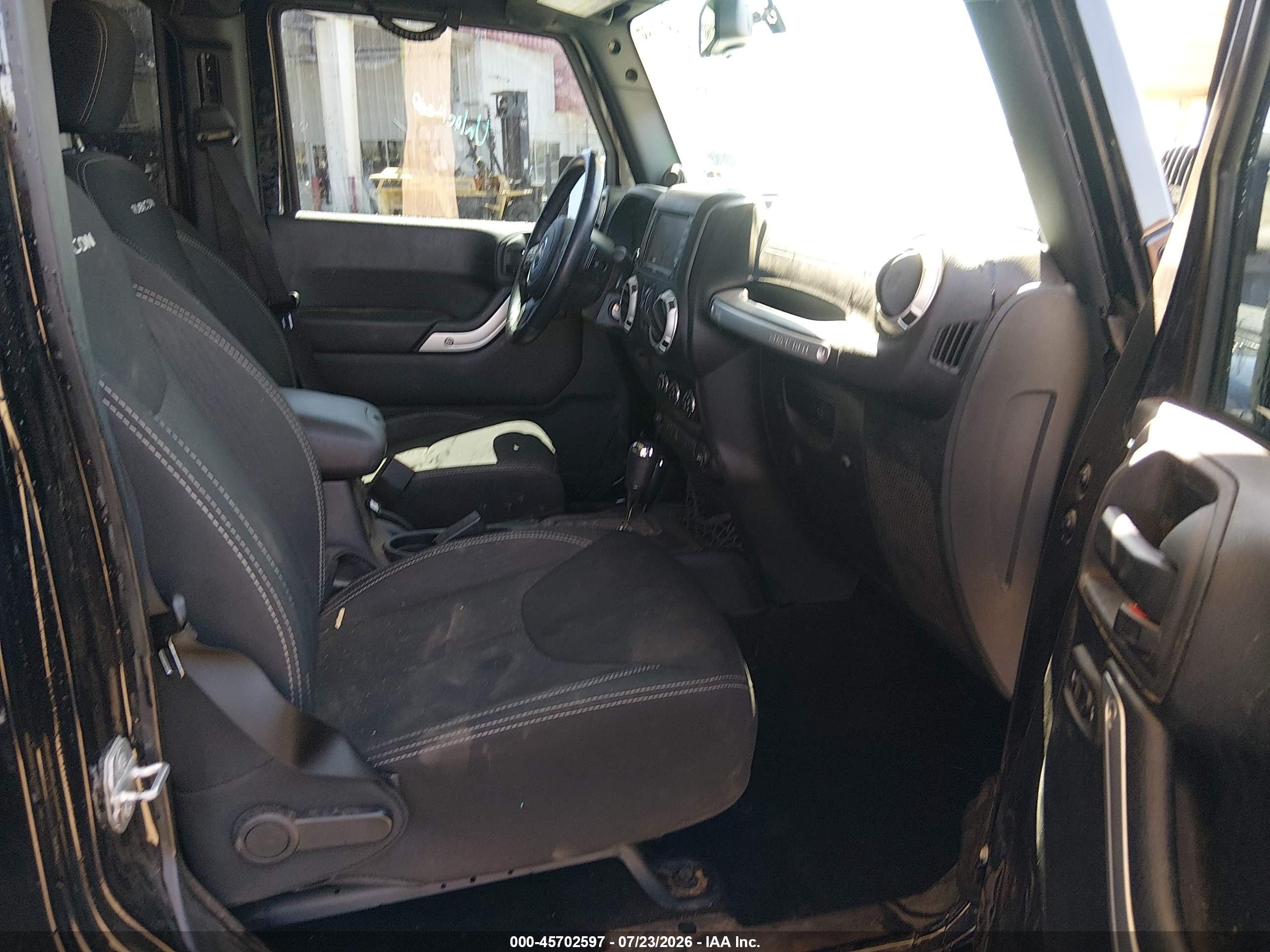 2014 Jeep Wrangler Unlimited Rubicon Black vin: 1C4BJWFG1EL278053