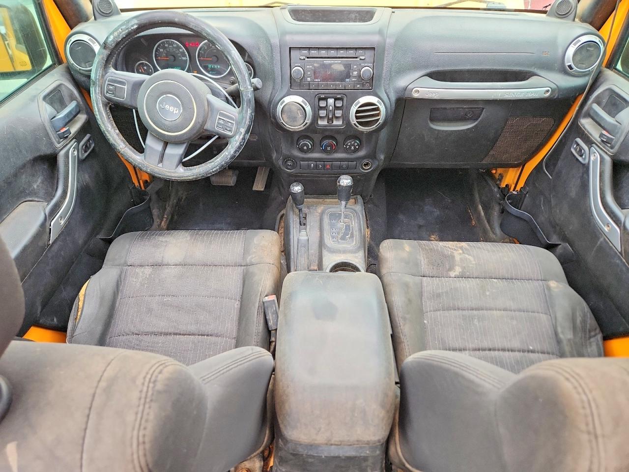 2012 Jeep Wrangler Unlimited Rubicon Yellow vin: 1C4BJWFG2CL155777