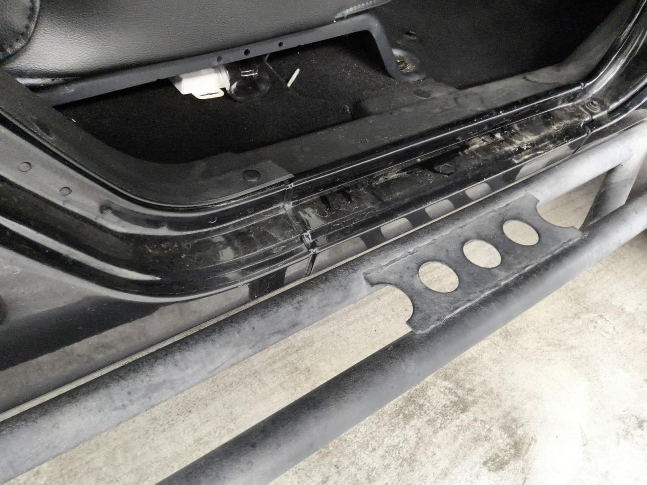 2013 Jeep Wrangler Unlimited Rubicon Black vin: 1C4BJWFG2DL699603 Damage: Right Rocker Panel, Chipped, 2