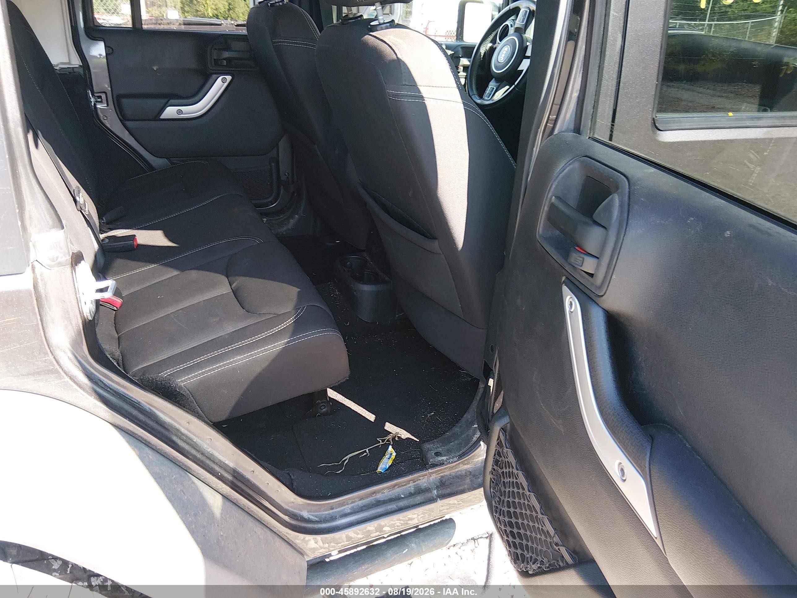 2014 Jeep Wrangler Unlimited Rubicon Gray vin: 1C4BJWFG3EL167777
