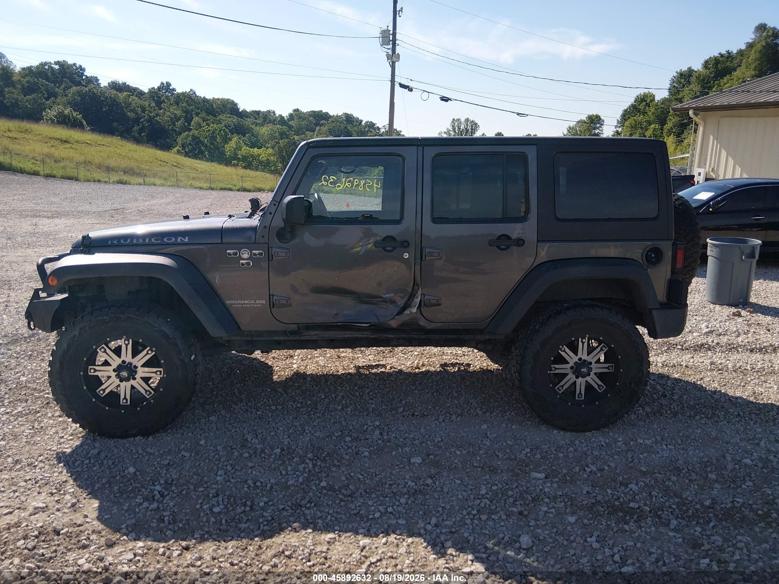 2014 Jeep Wrangler Unlimited Rubicon Gray vin: 1C4BJWFG3EL167777