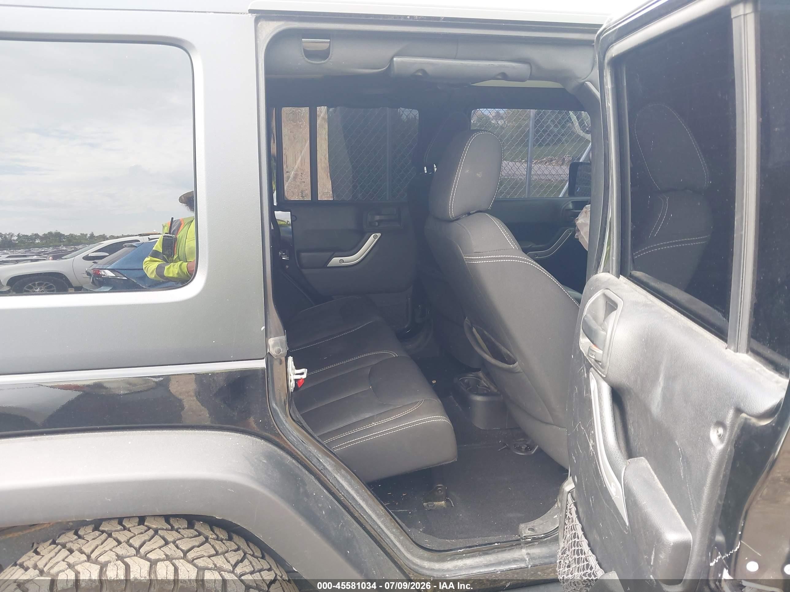 2014 Jeep Wrangler Unlimited Rubicon Black vin: 1C4BJWFG3EL266714