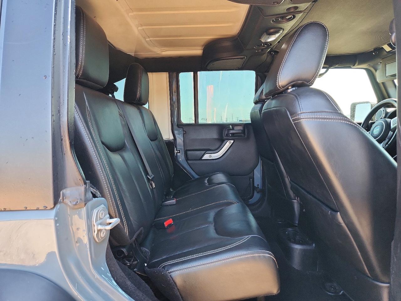 2015 Jeep Wrangler Unlimited Rubicon Teal vin: 1C4BJWFG3FL556162