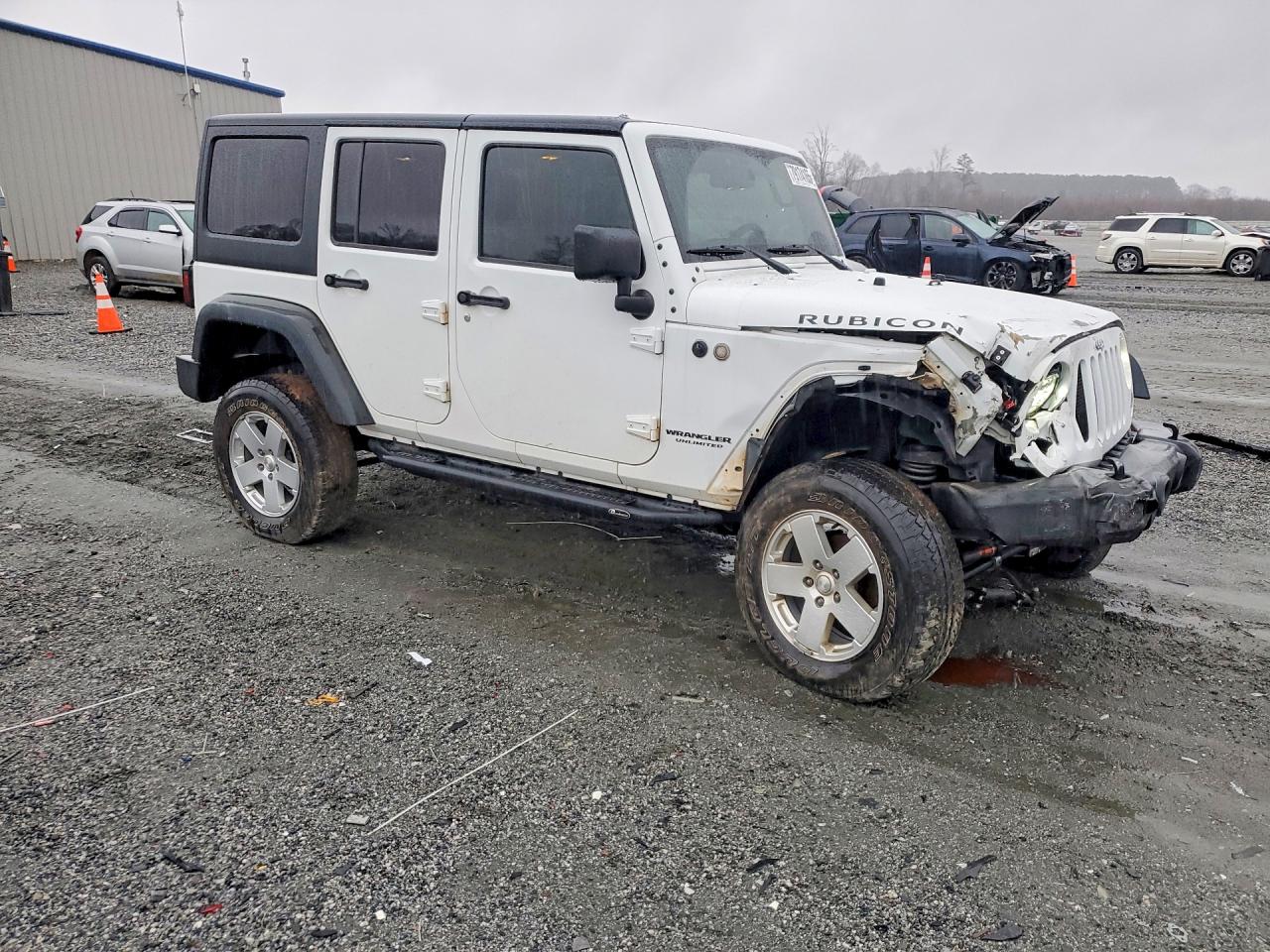 2015 Jeep Wrangler Unlimited Rubicon White vin: 1C4BJWFG3FL742963
