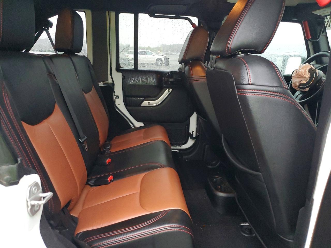 2015 Jeep Wrangler Unlimited Rubicon White vin: 1C4BJWFG3FL742963