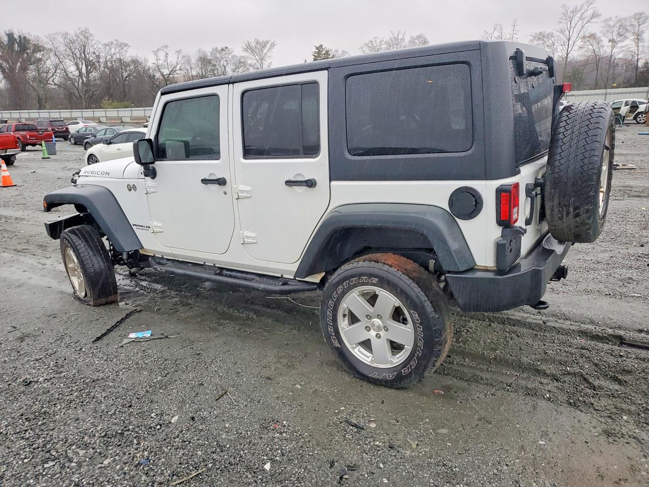 2015 Jeep Wrangler Unlimited Rubicon White vin: 1C4BJWFG3FL742963