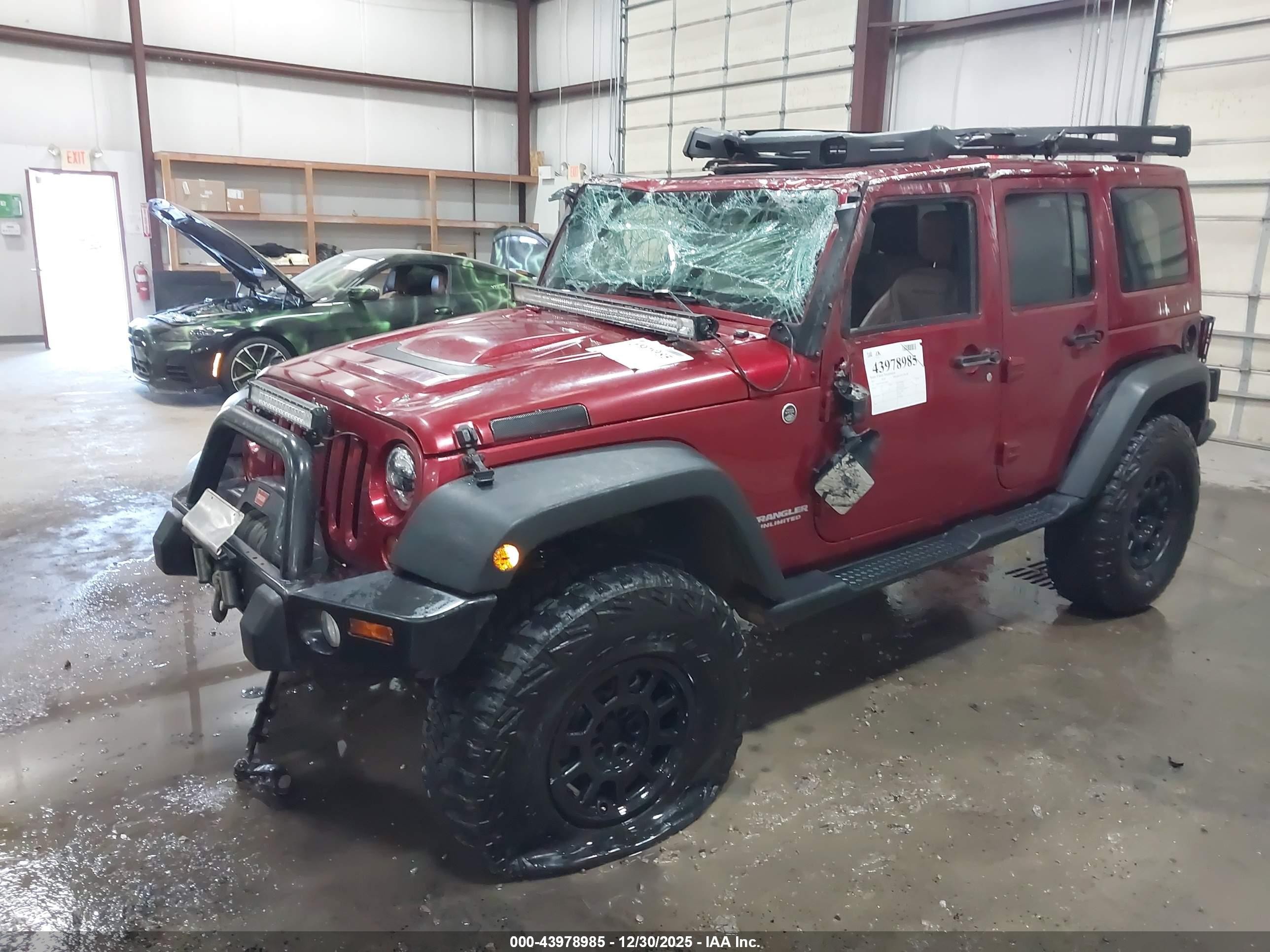 2013 Jeep Wrangler Unlimited Rubicon Red vin: 1C4BJWFG4DL598983