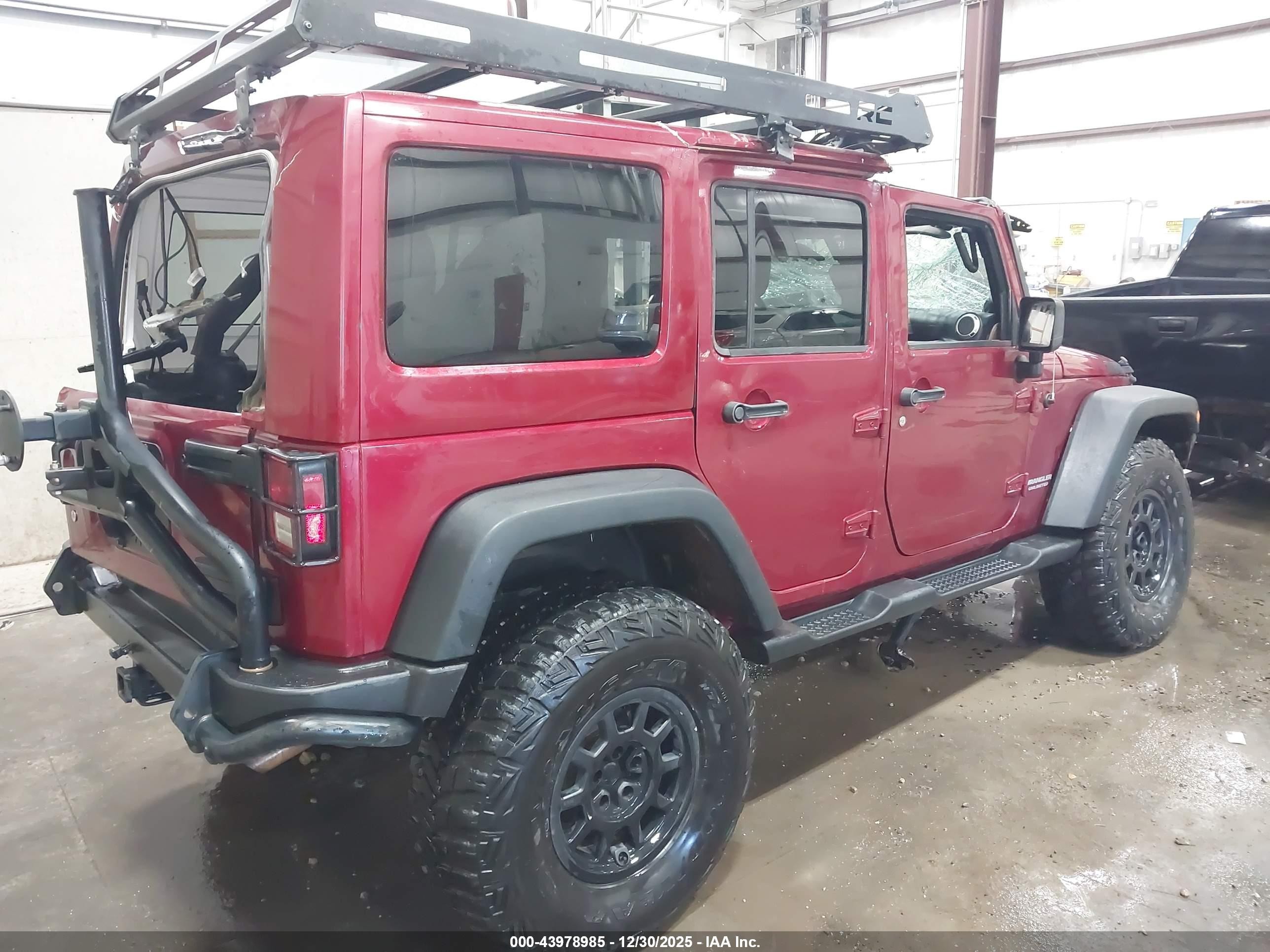 2013 Jeep Wrangler Unlimited Rubicon Red vin: 1C4BJWFG4DL598983