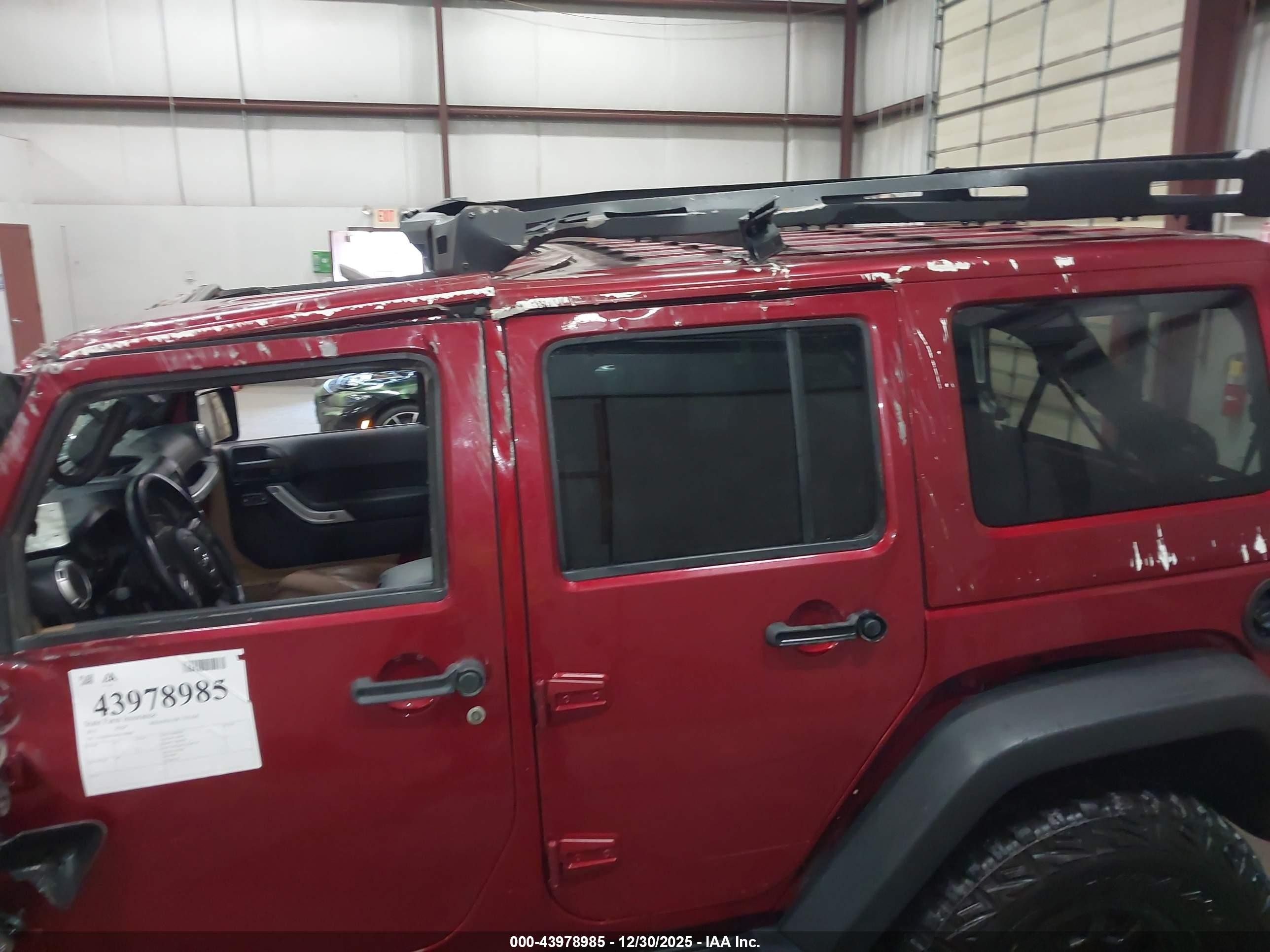 2013 Jeep Wrangler Unlimited Rubicon Red vin: 1C4BJWFG4DL598983