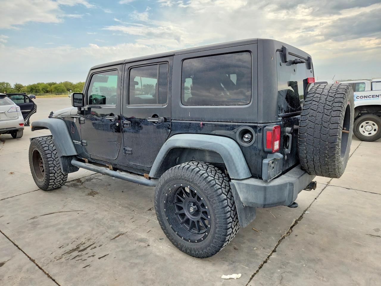 2012 Jeep Wrangler Unlimited Rubicon Black vin: 1C4BJWFG5CL206690