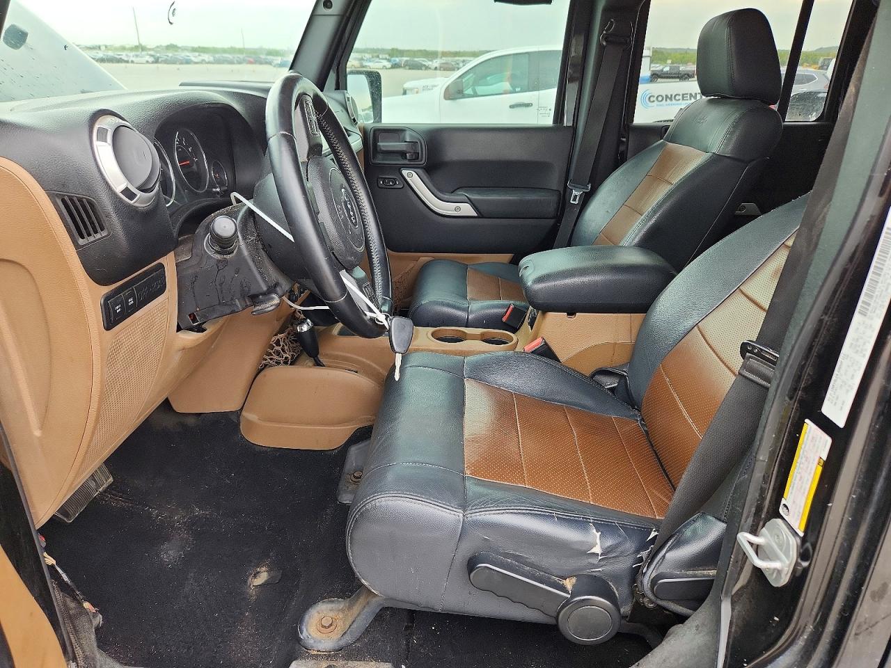 2012 Jeep Wrangler Unlimited Rubicon Black vin: 1C4BJWFG5CL206690