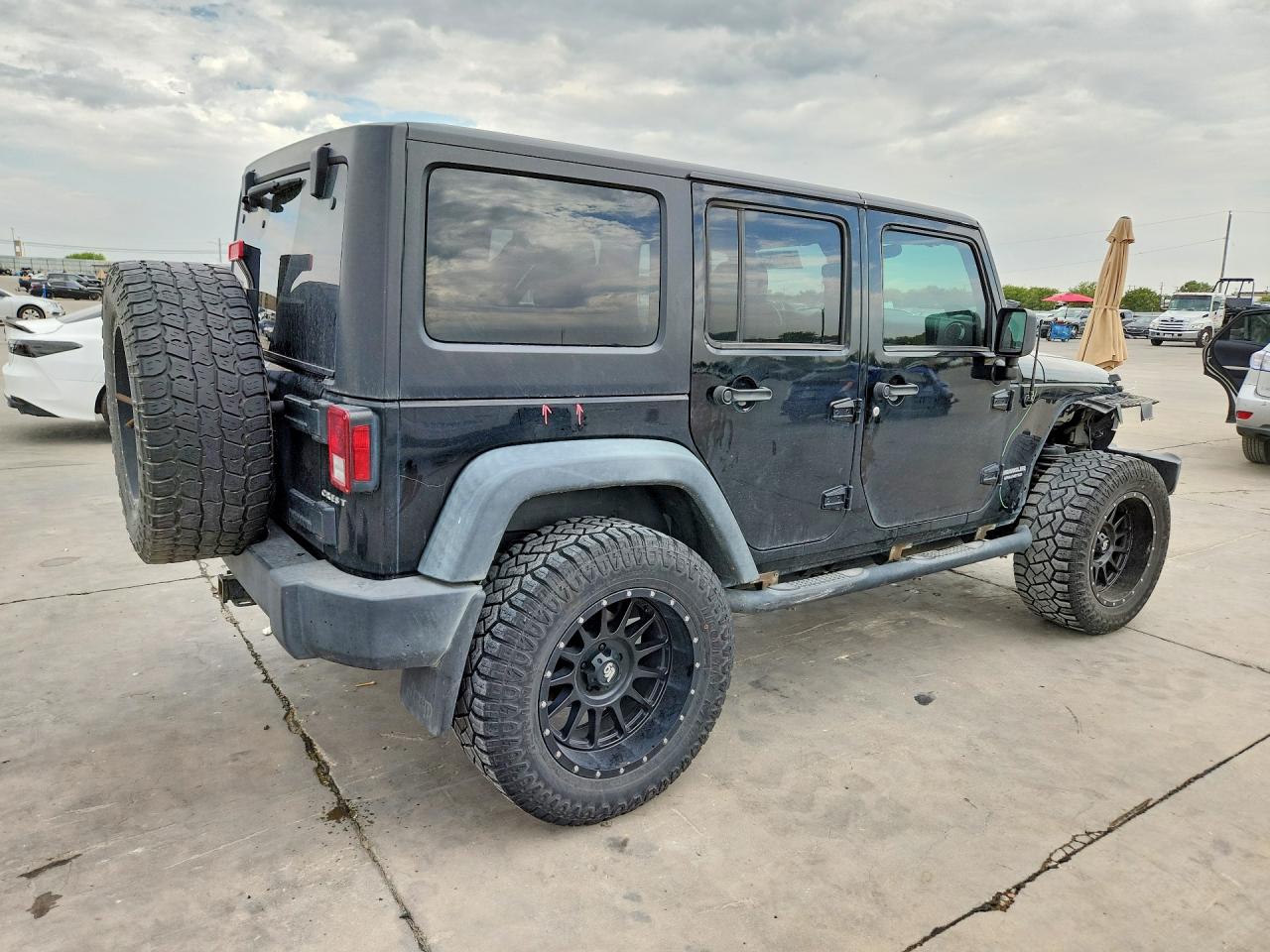 2012 Jeep Wrangler Unlimited Rubicon Black vin: 1C4BJWFG5CL206690