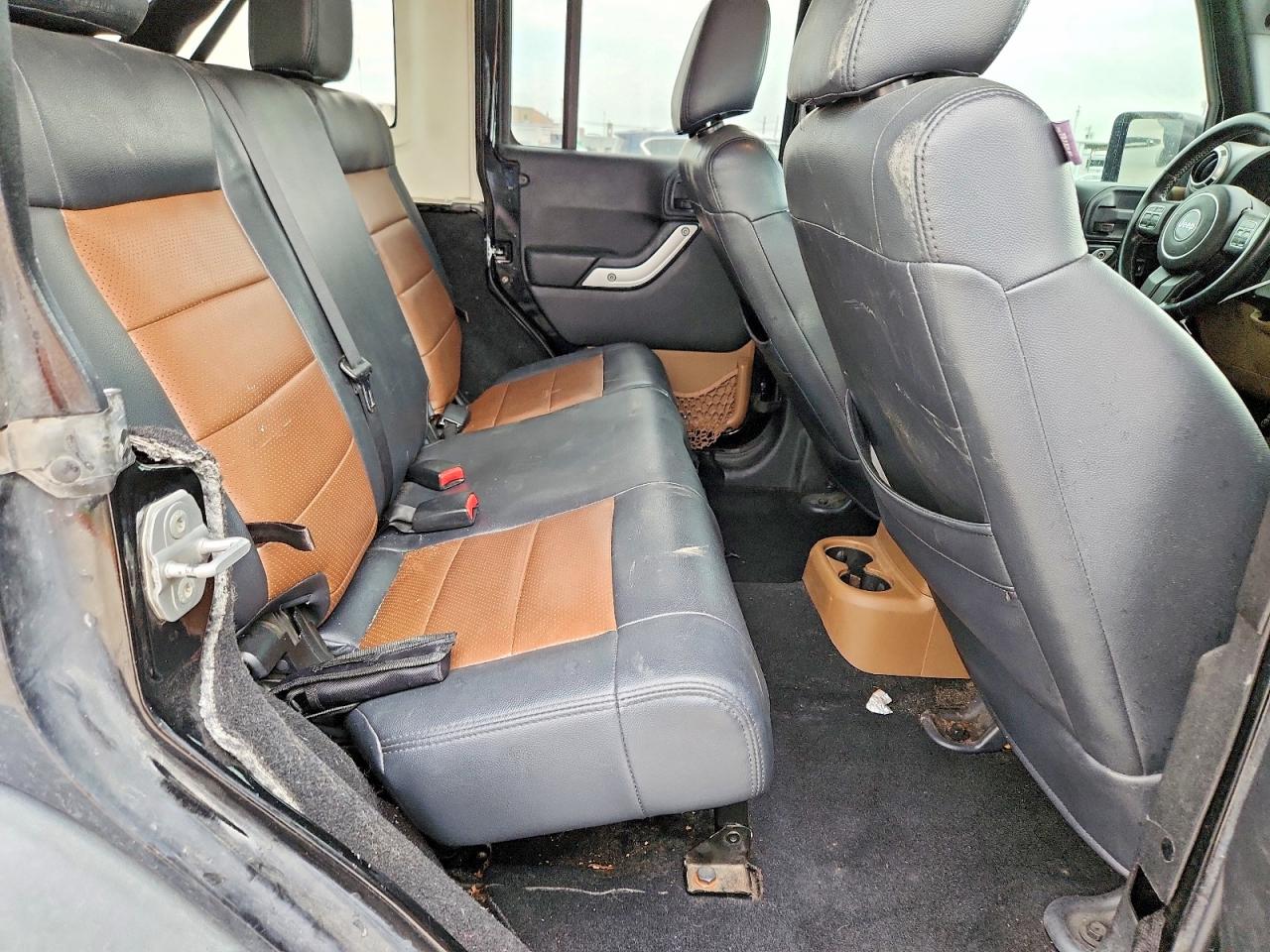 2012 Jeep Wrangler Unlimited Rubicon Black vin: 1C4BJWFG5CL206690