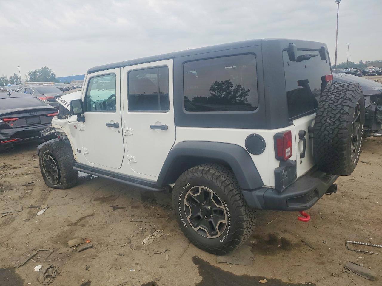 2013 Jeep Wrangler Unlimited Rubicon White vin: 1C4BJWFG5DL702848