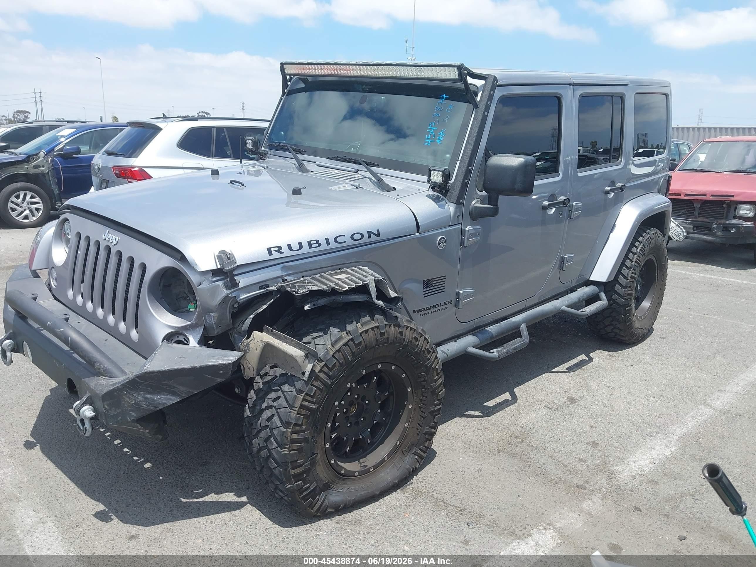 2014 Jeep Wrangler Unlimited Rubicon Silver vin: 1C4BJWFG5EL120203
