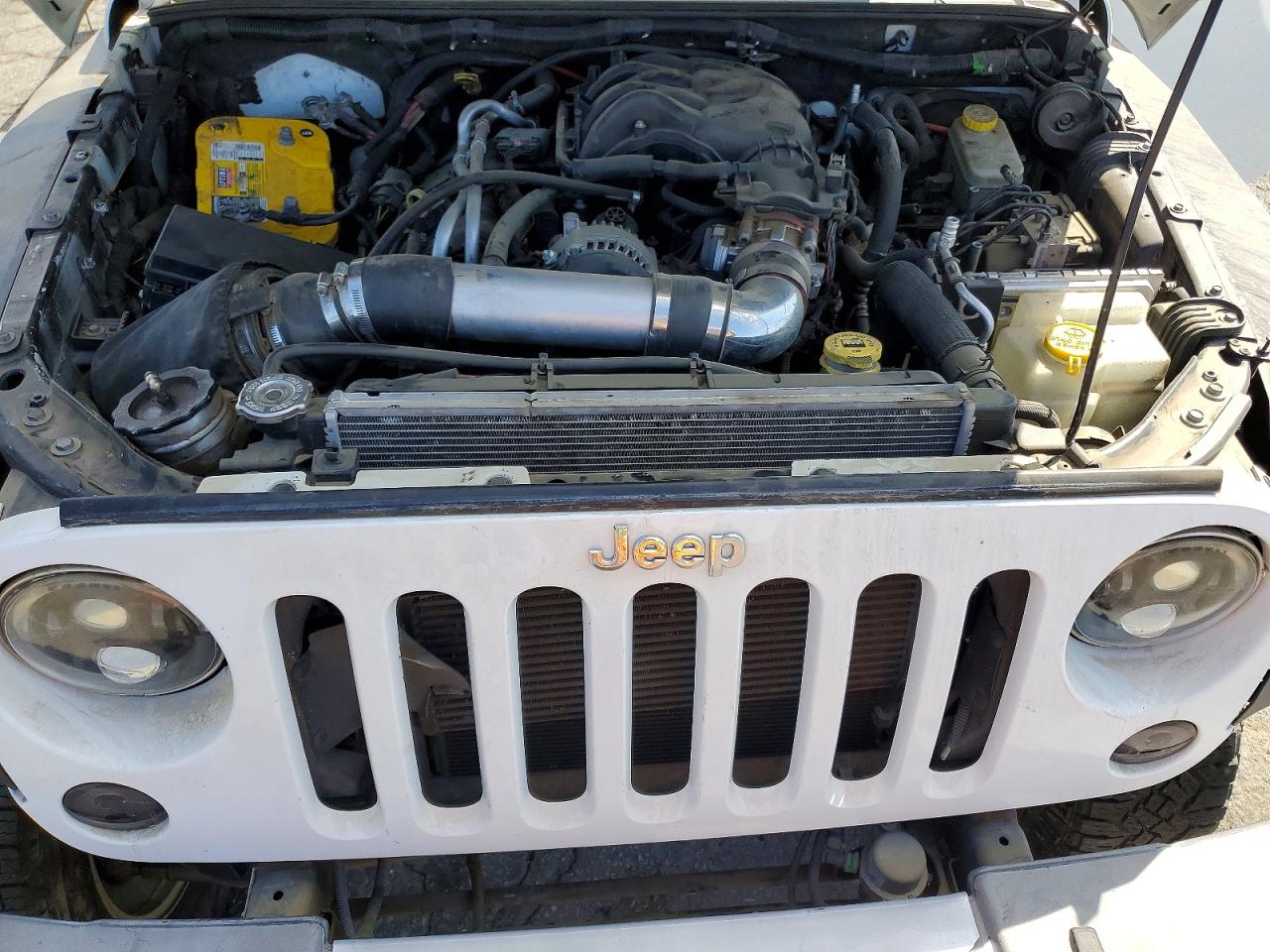 2015 Jeep Wrangler Unlimited Rubicon White vin: 1C4BJWFG5FL511482