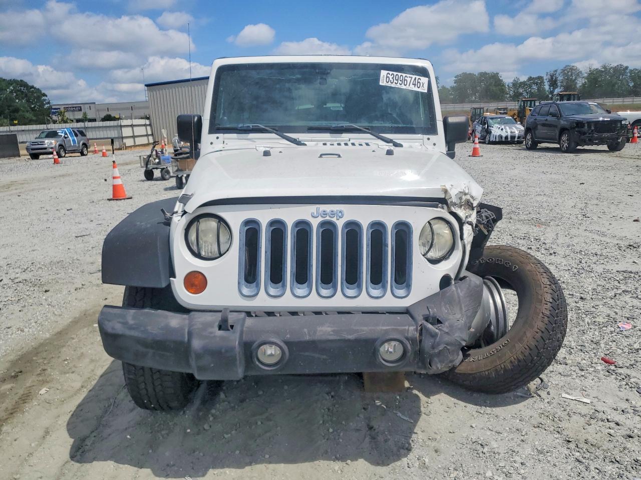 2013 Jeep Wrangler Unlimited Rubicon White vin: 1C4BJWFG6DL507549