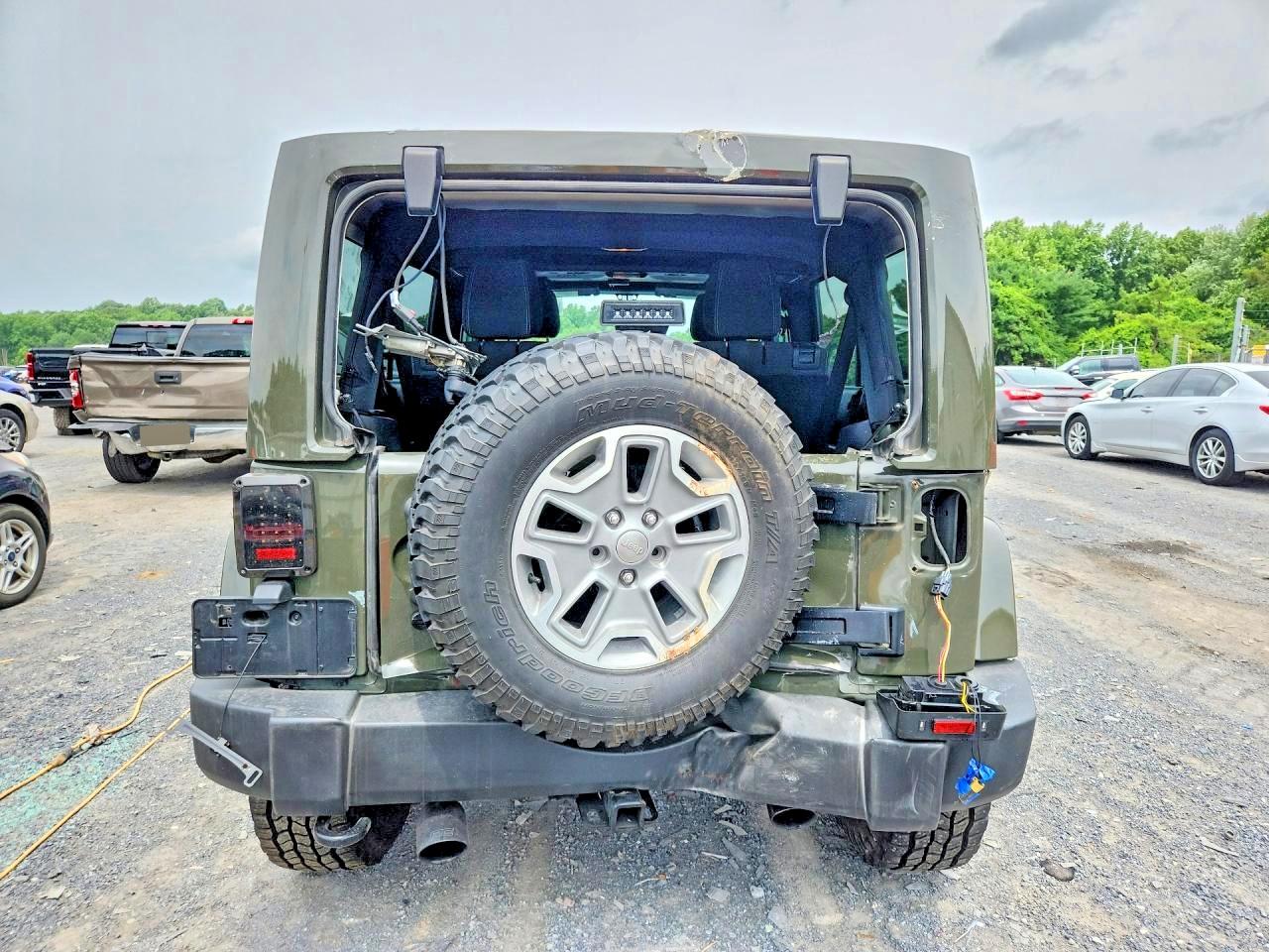 2015 Jeep Wrangler Unlimited Rubicon Green vin: 1C4BJWFG6FL559749