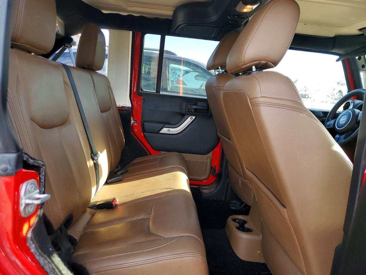 2015 Jeep Wrangler Unlimited Rubicon Red vin: 1C4BJWFG6FL645207