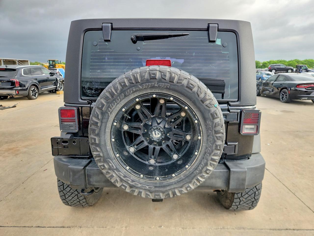 2012 Jeep Wrangler Unlimited Rubicon Black vin: 1C4BJWFG7CL118238