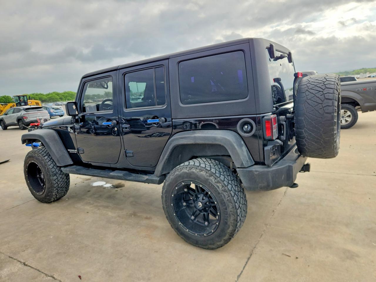 2012 Jeep Wrangler Unlimited Rubicon Black vin: 1C4BJWFG7CL118238