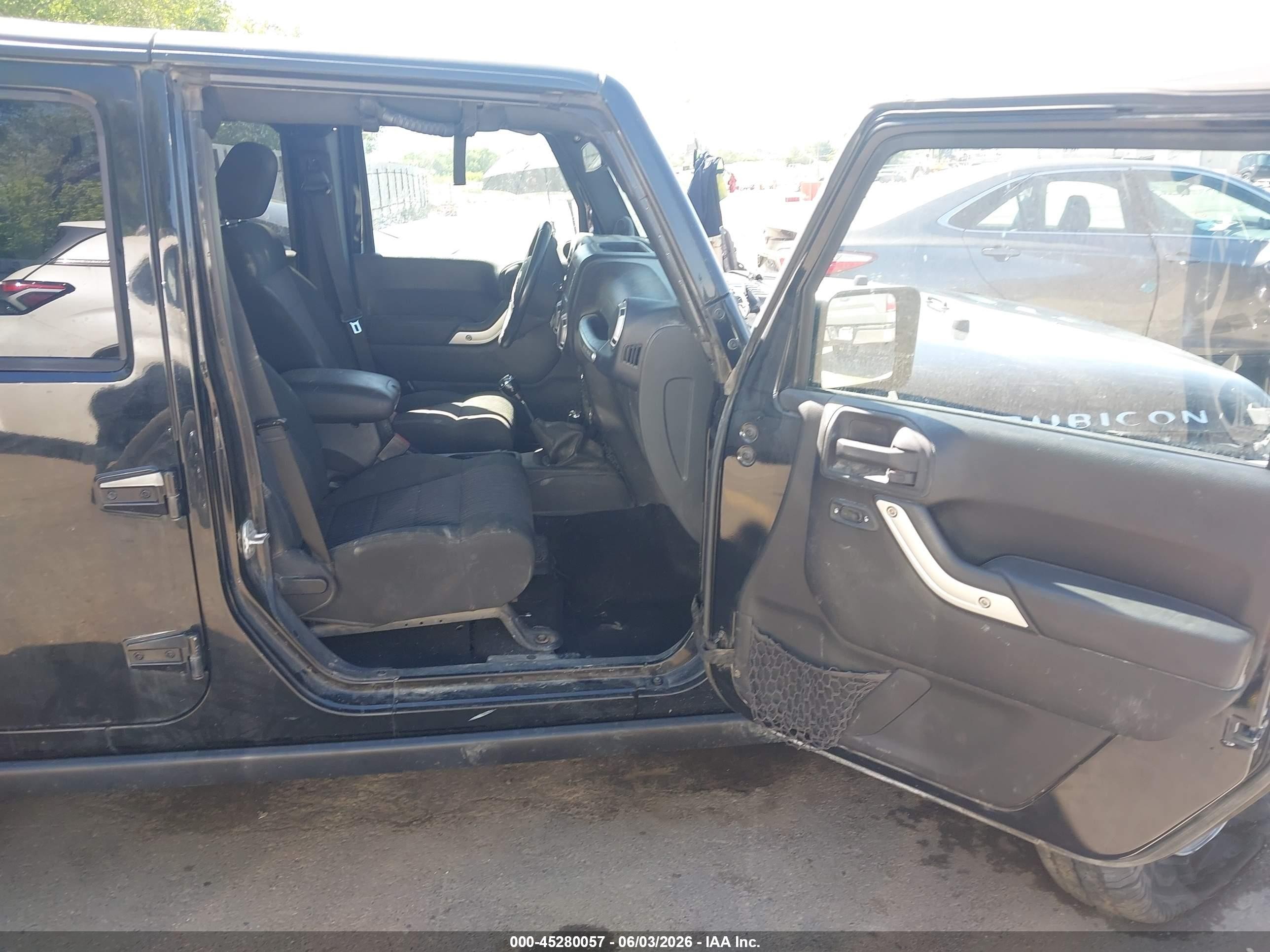 2012 Jeep Wrangler Unlimited Rubicon Black vin: 1C4BJWFG7CL157203