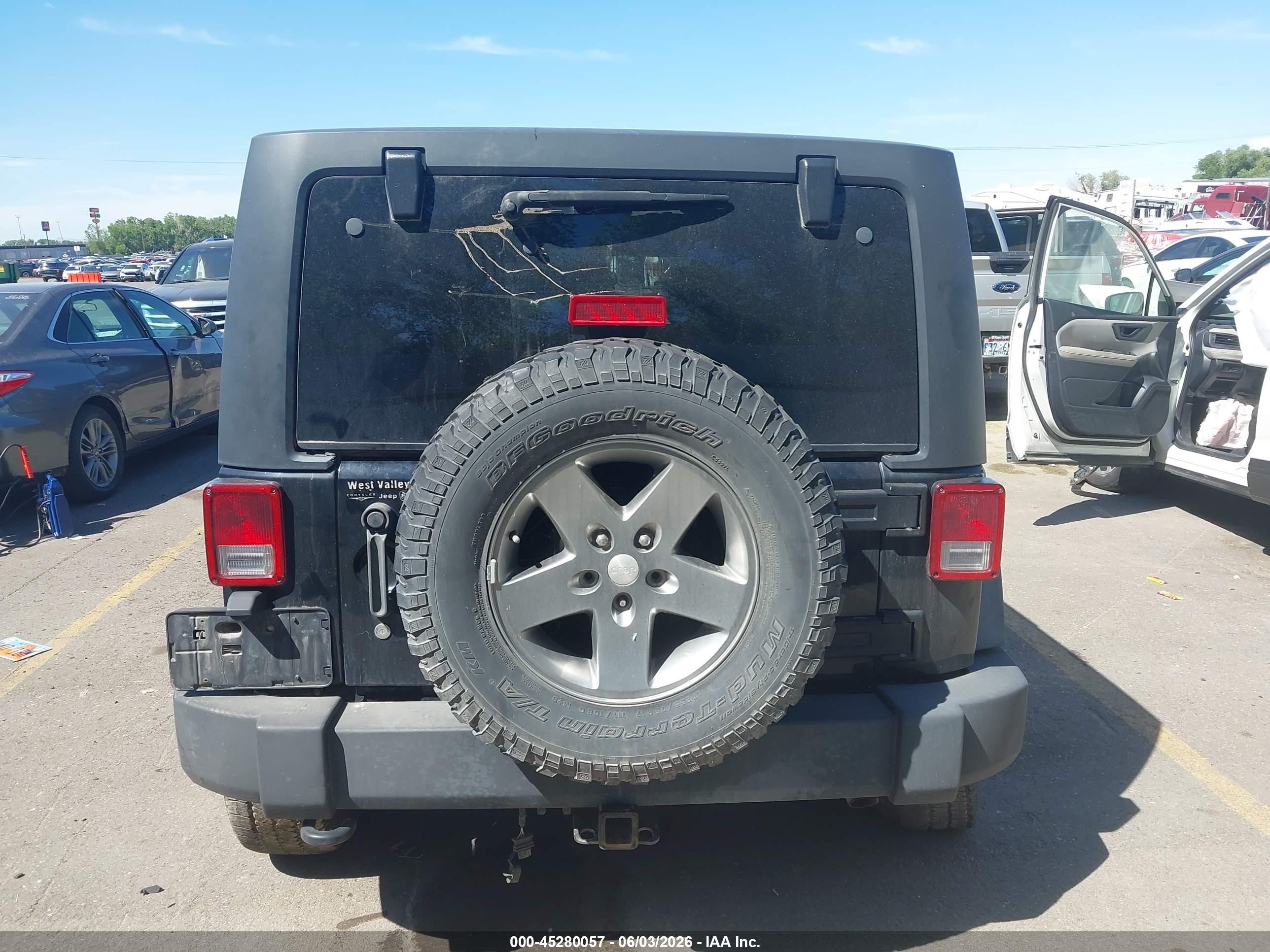 2012 Jeep Wrangler Unlimited Rubicon Black vin: 1C4BJWFG7CL157203