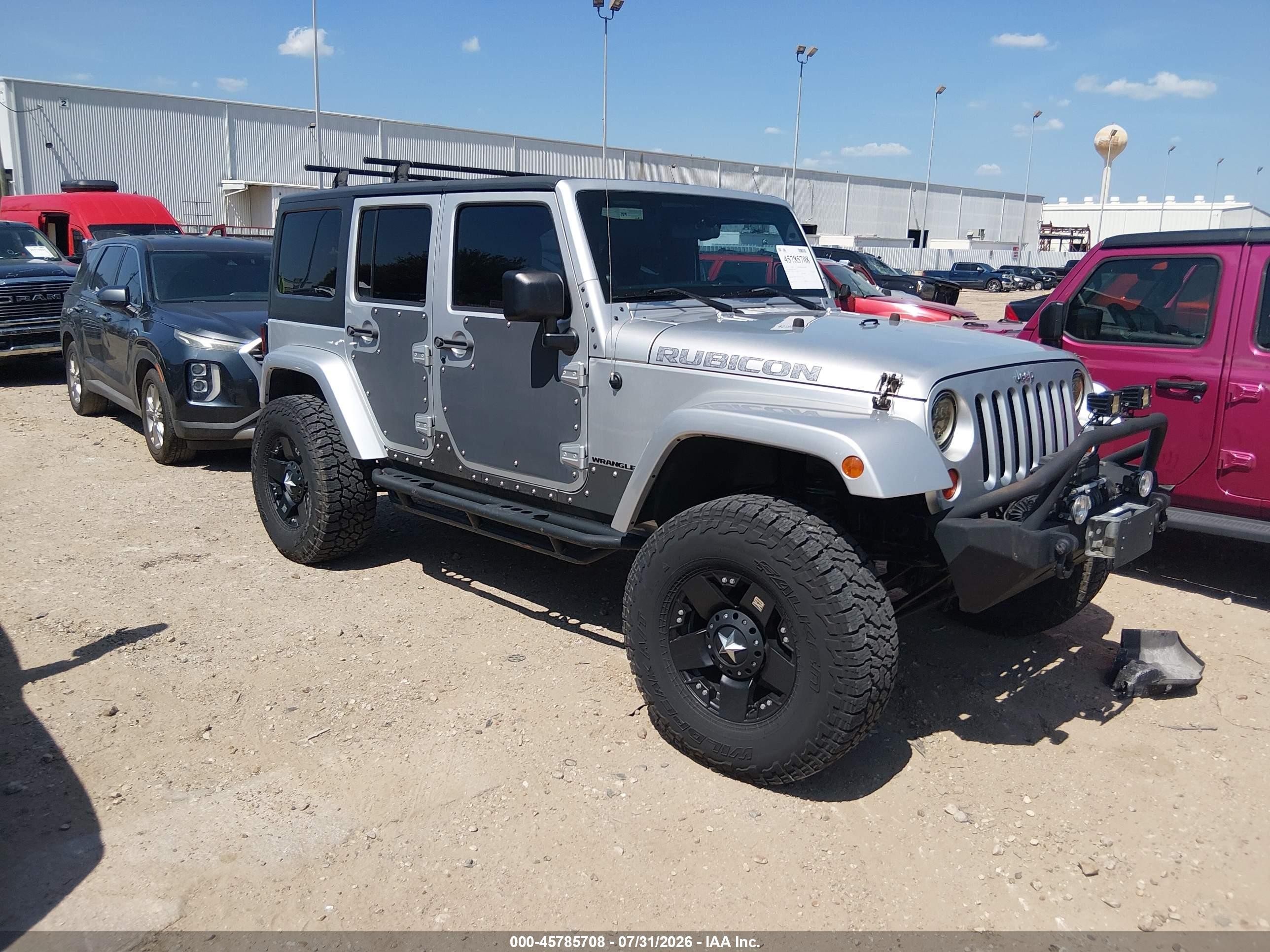 2012 Jeep Wrangler Unlimited Rubicon Silver vin: 1C4BJWFG7CL281844