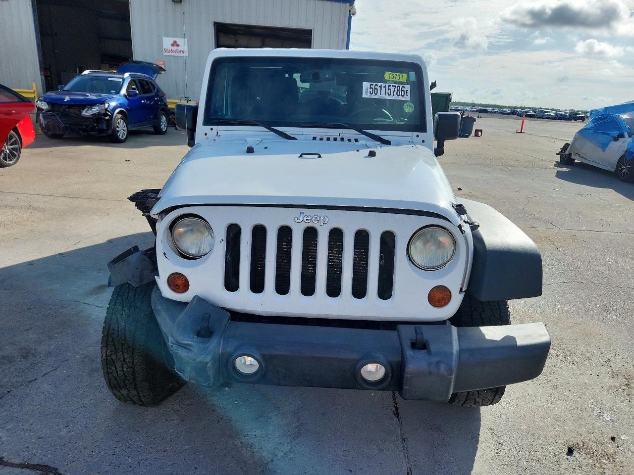 2013 Jeep Wrangler Unlimited Rubicon White vin: 1C4BJWFG7DL646430