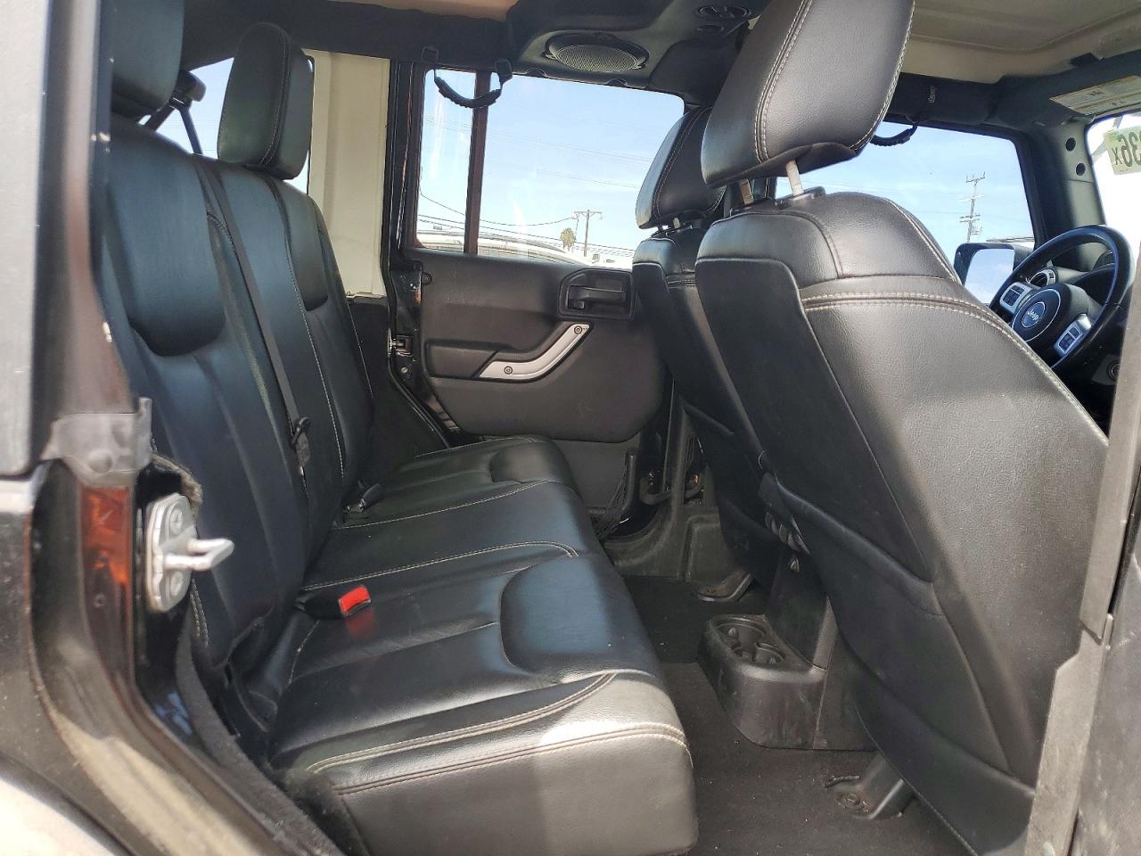 2014 Jeep Wrangler Unlimited Rubicon Black vin: 1C4BJWFG7EL267994