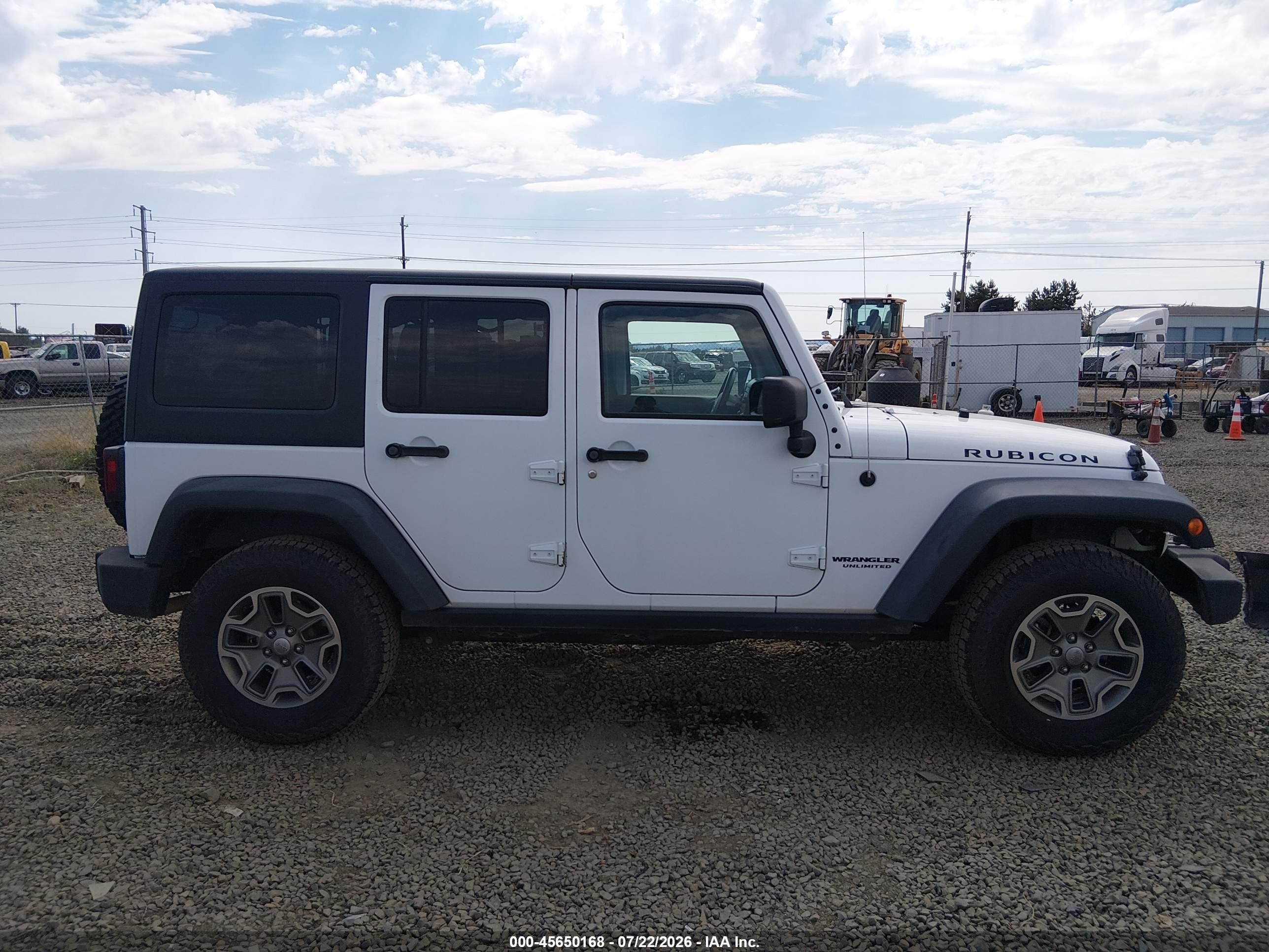 2014 Jeep Wrangler Unlimited Rubicon White vin: 1C4BJWFG7EL274721