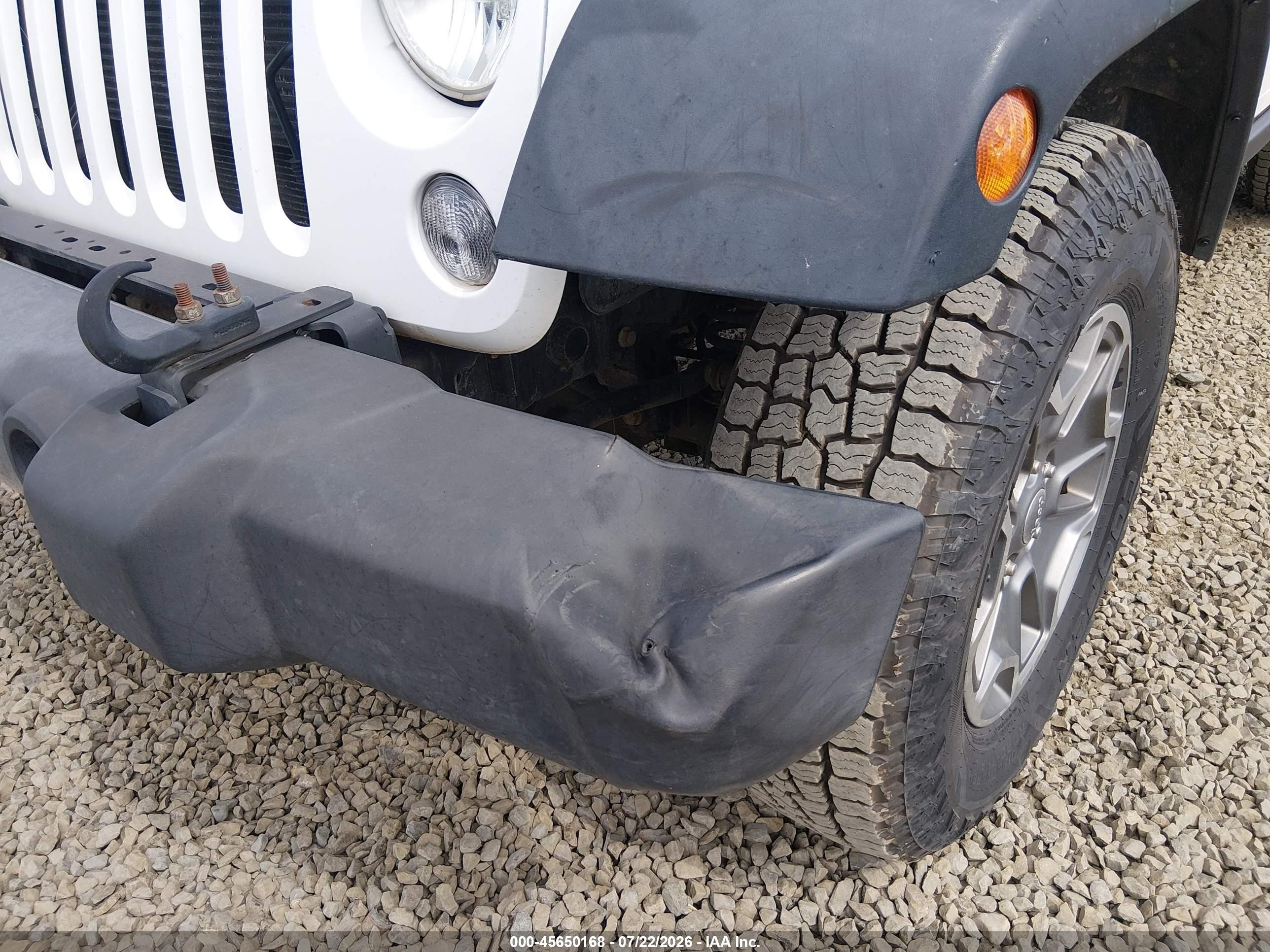 2014 Jeep Wrangler Unlimited Rubicon White vin: 1C4BJWFG7EL274721